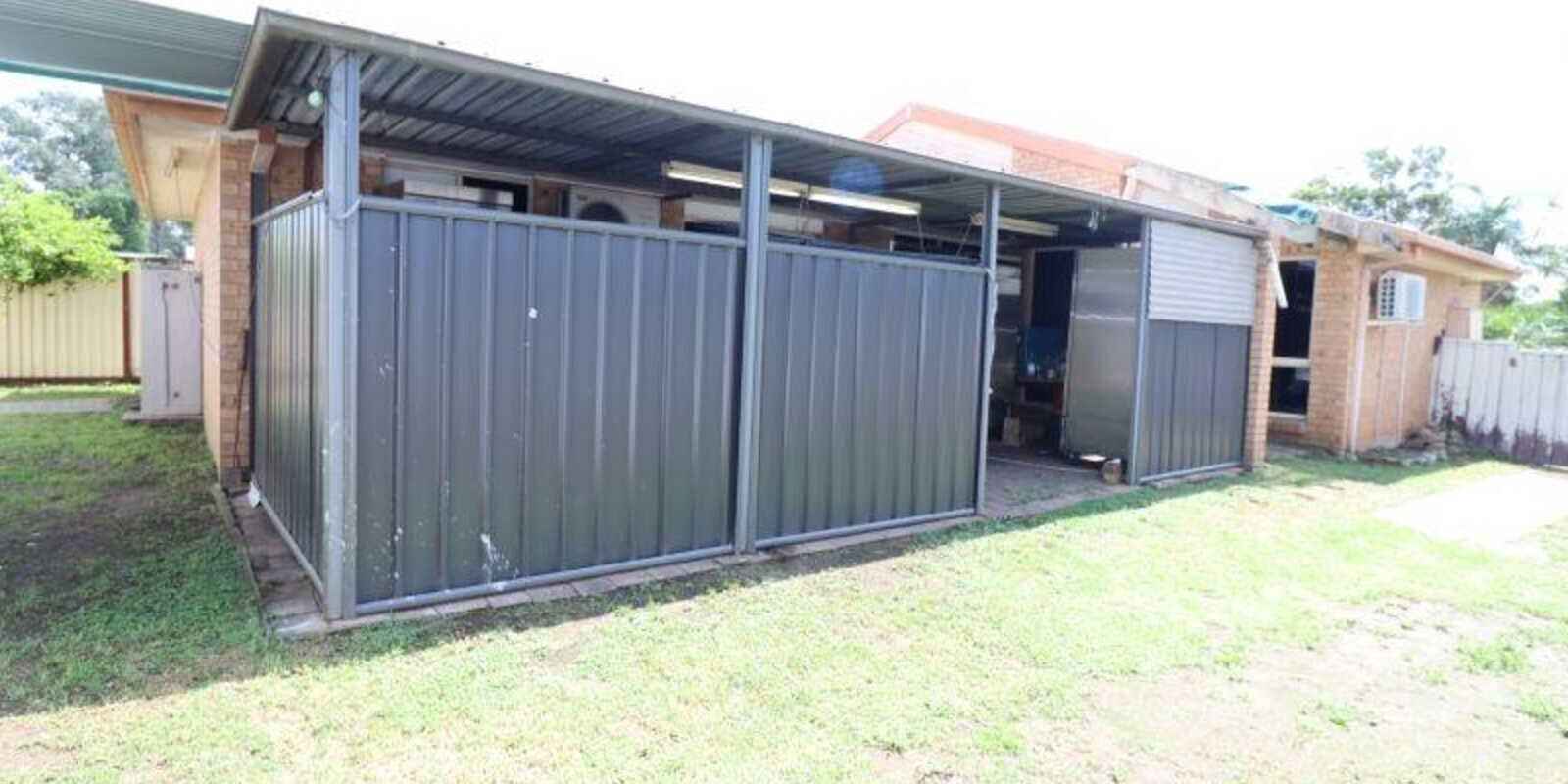 99 Explorers Way St Clair