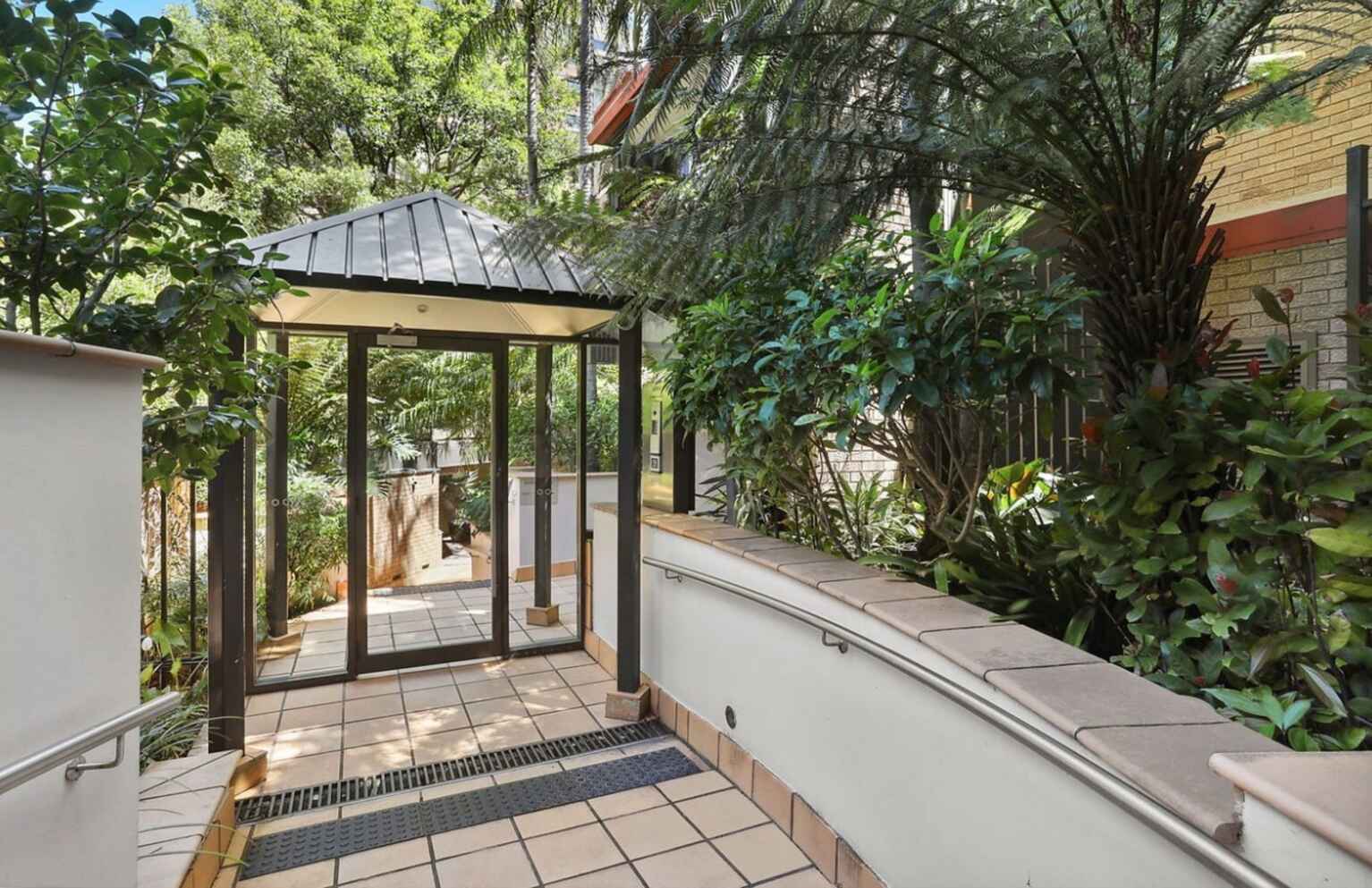 910/73 Victoria Street Potts Point 910/73 Victoria Street Potts Point