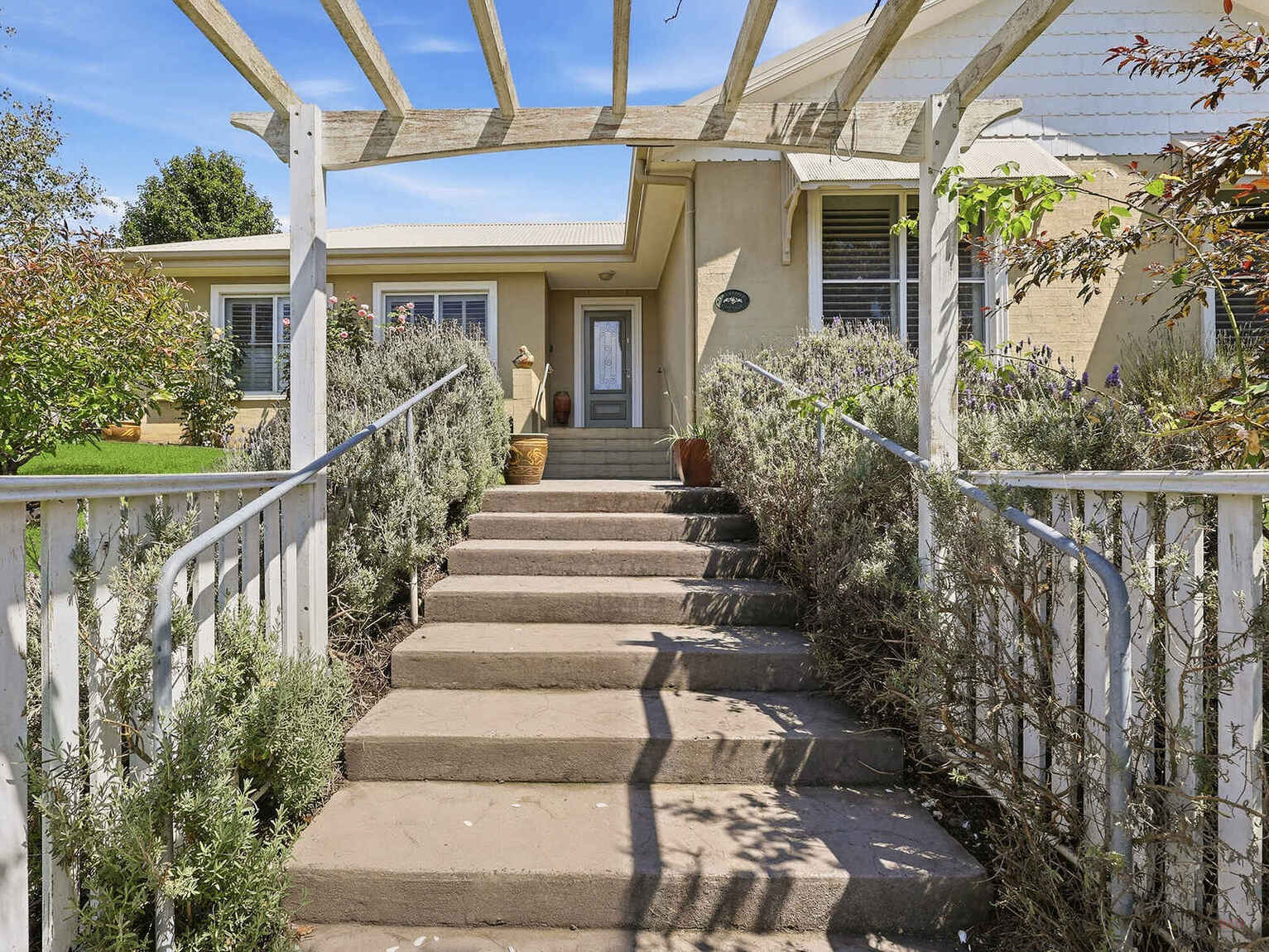 2 Lansdown Place Moss Vale 2 Lansdown Place Moss Vale