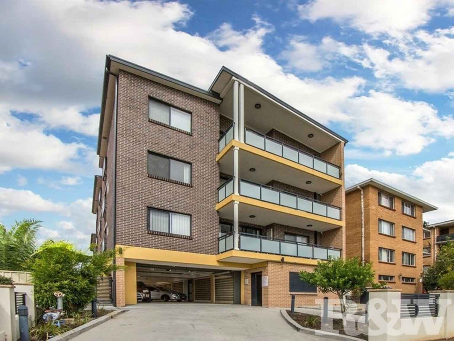 3/45 Station Street Fairfield