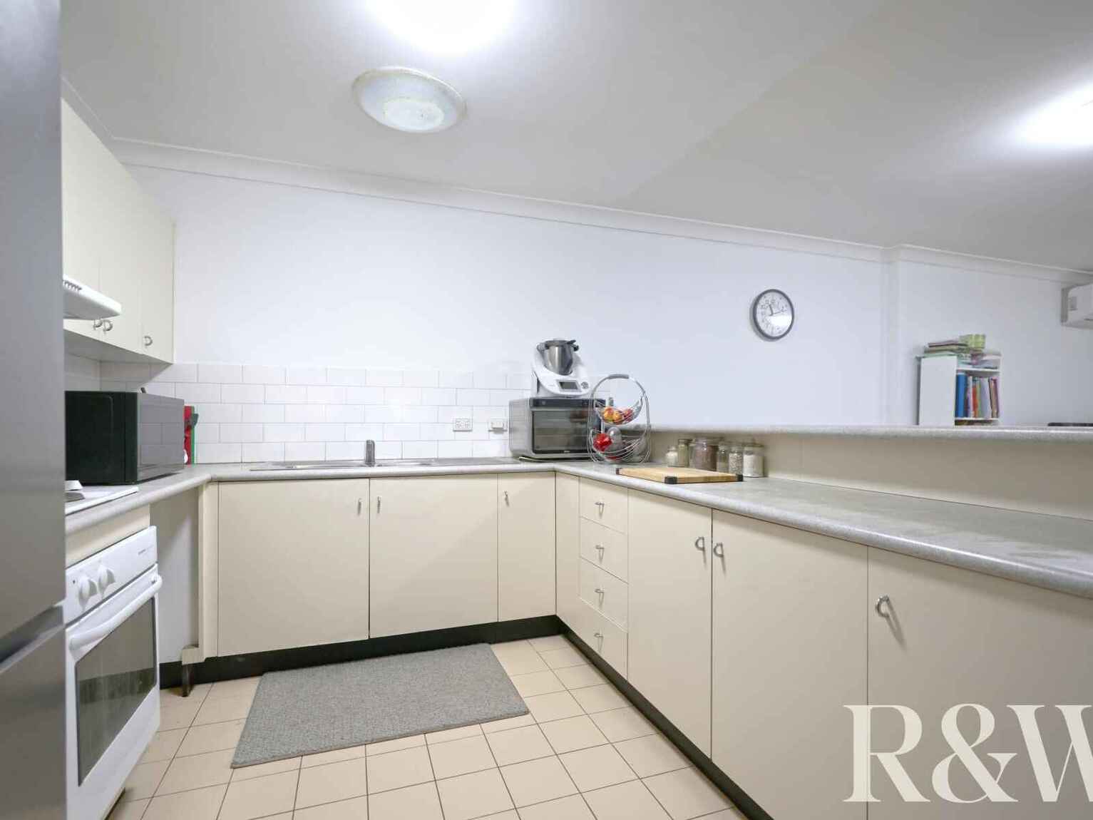 9/37 Binalong Road Pendle Hill