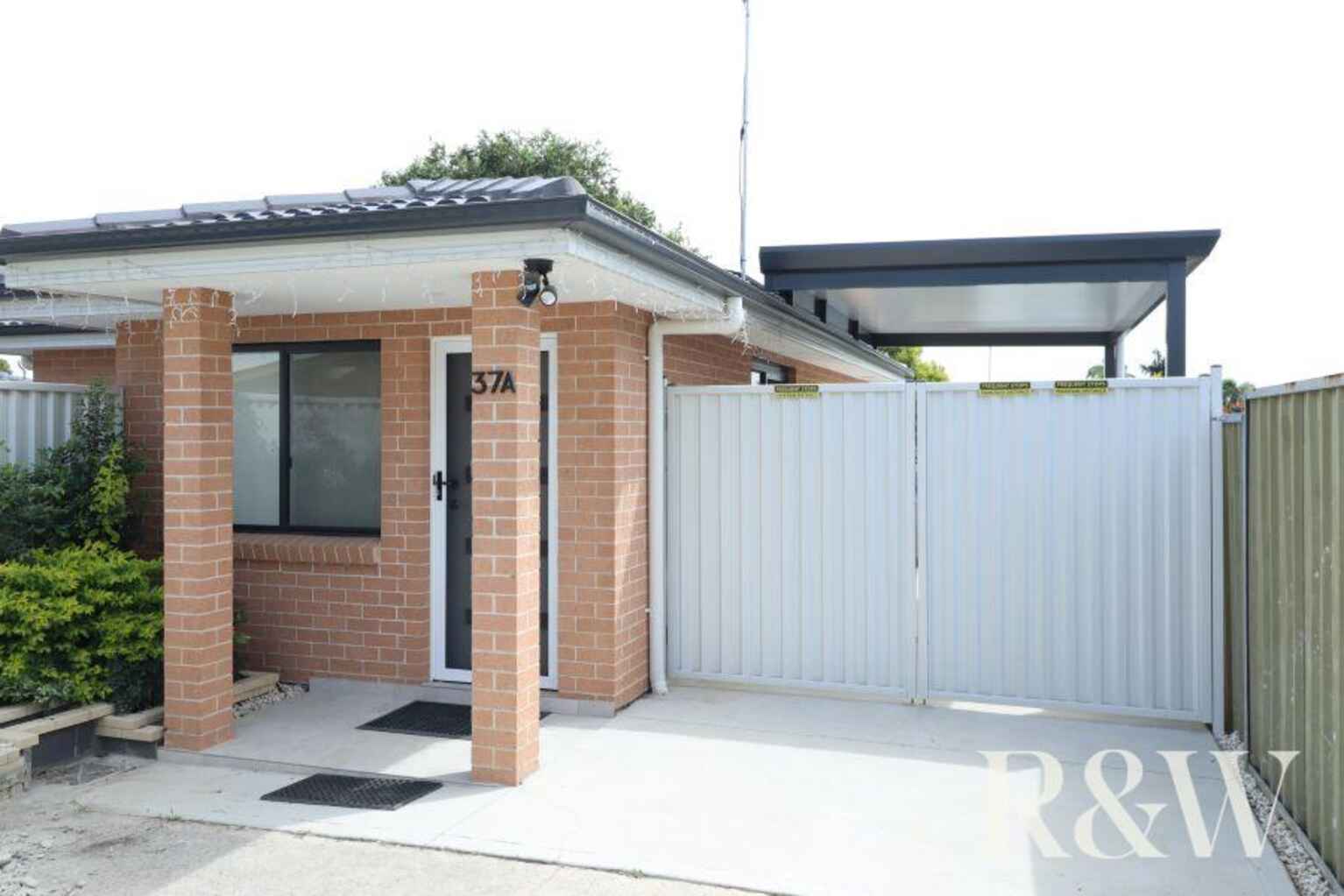 37A Chatres Street St Clair