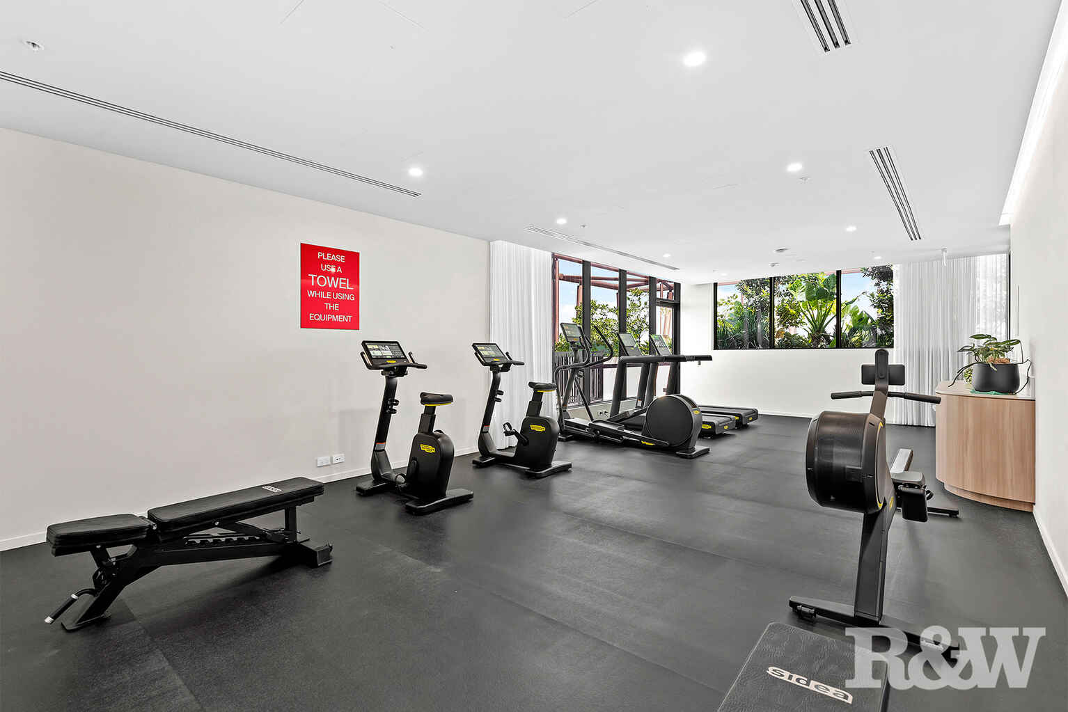 10509/29  Finney Road Indooroopilly