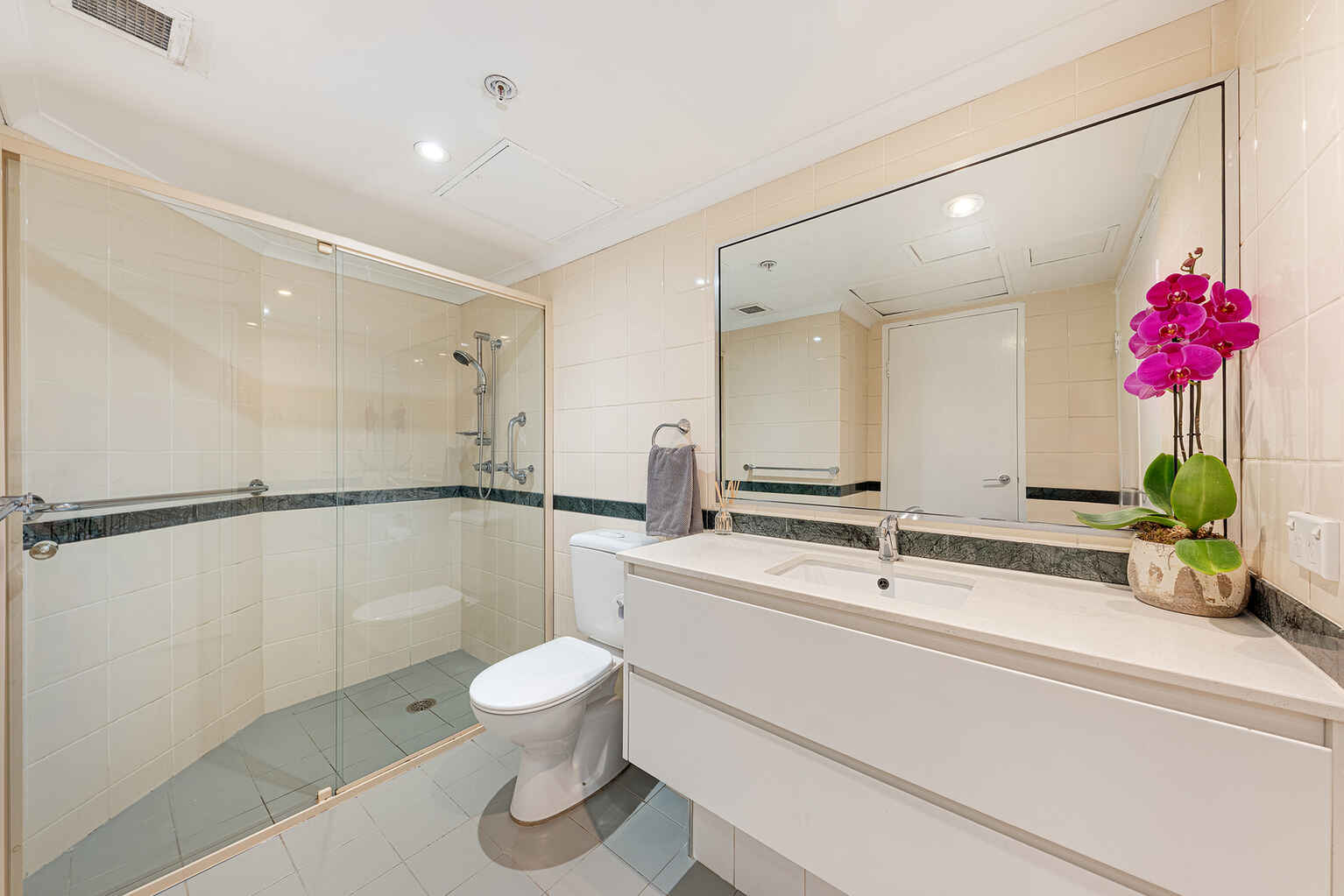 4/237 Miller Street North Sydney