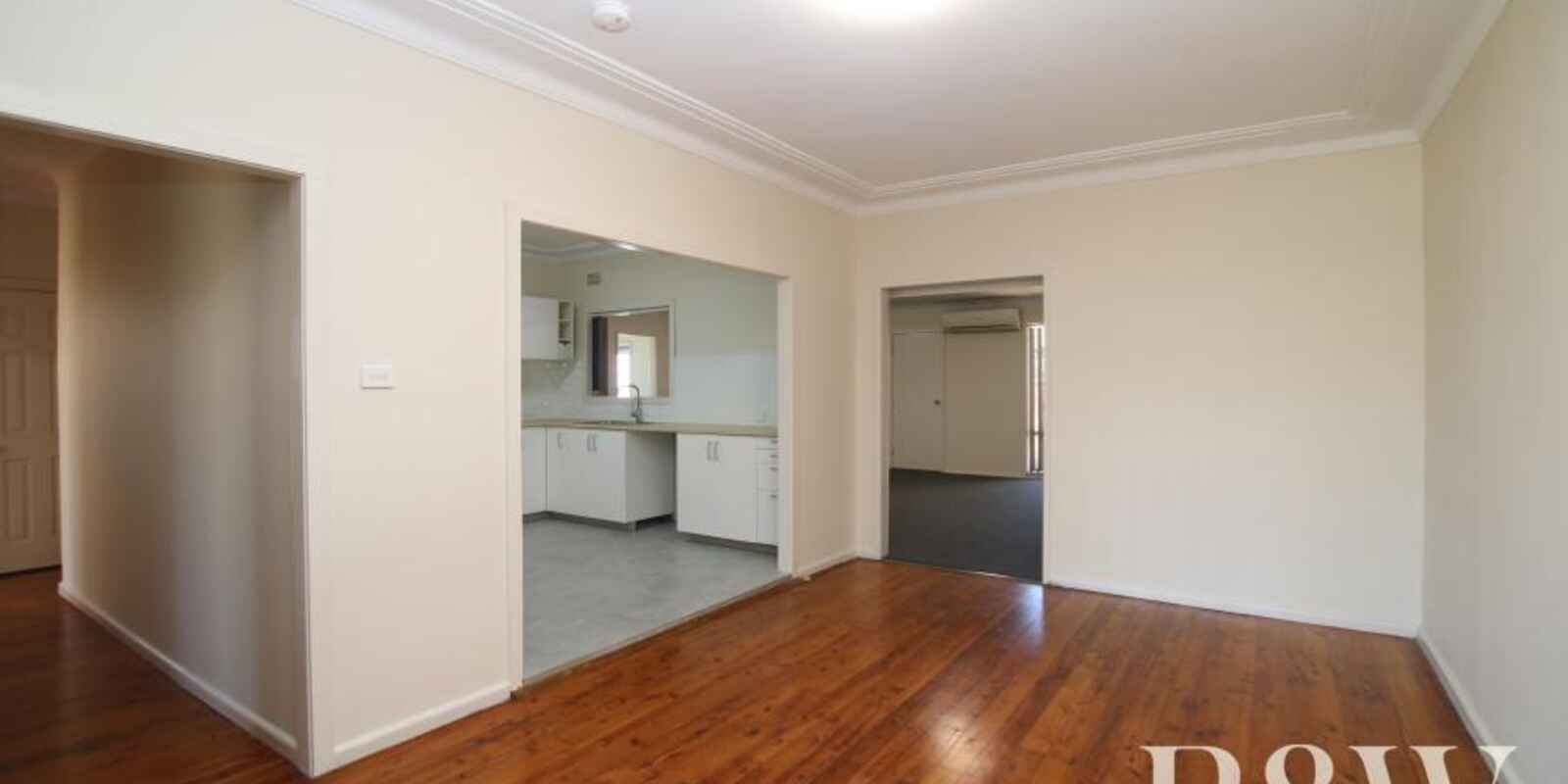 8 Waugh Crescent Blacktown