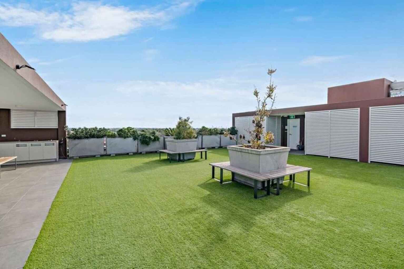 15/12 CORONATION PARADE Enfield