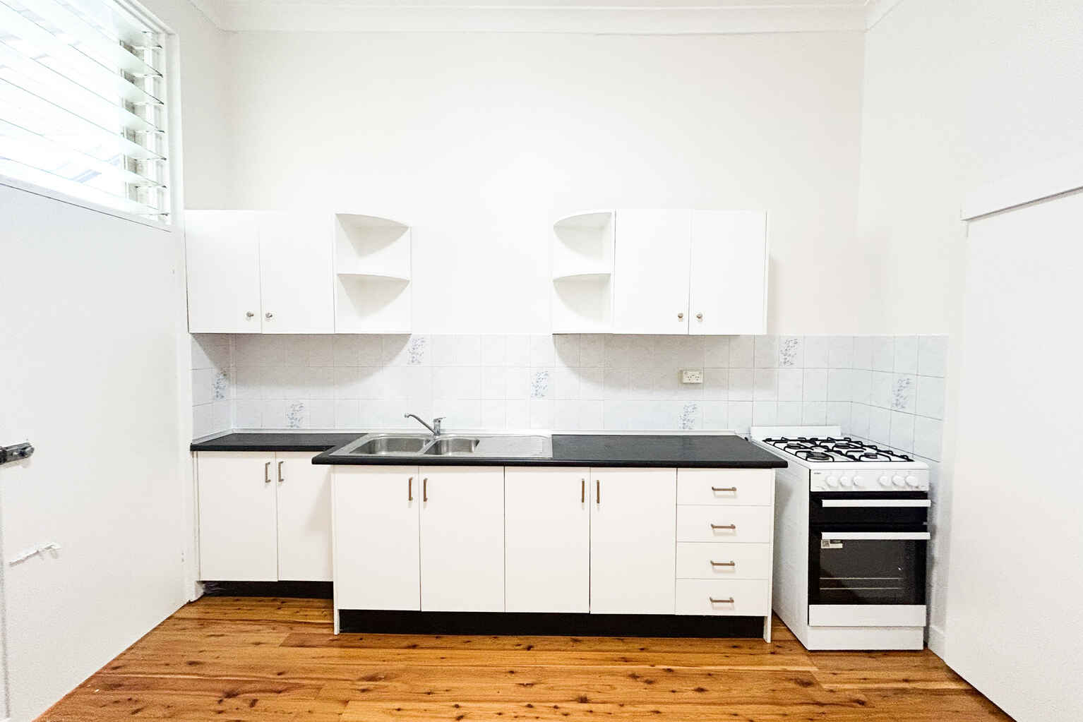 1/320 Annandale Street Annandale