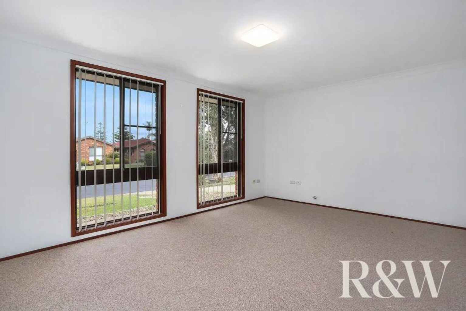 11 Flintlock Drive St Clair