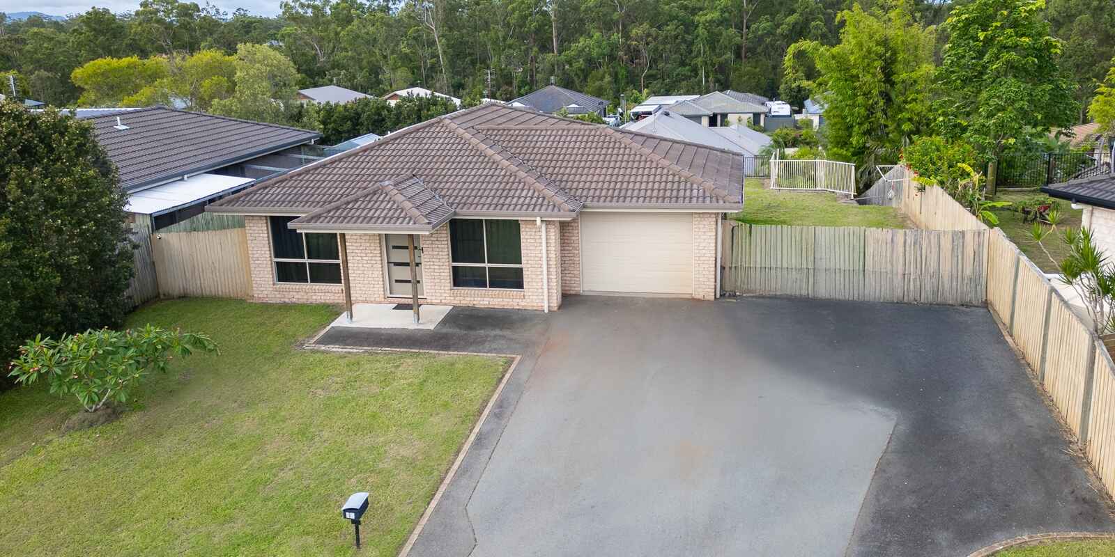 15 Binowee Court D'aguilar