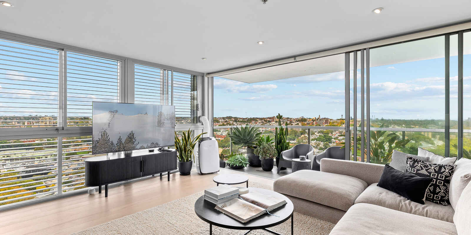 1508/3 Kings Cross Road Darlinghurst