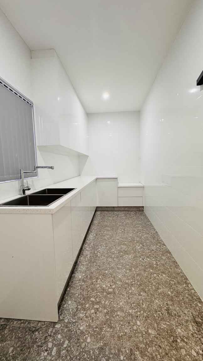 20 Derby Street Canley Heights 20 Derby Street Canley Heights