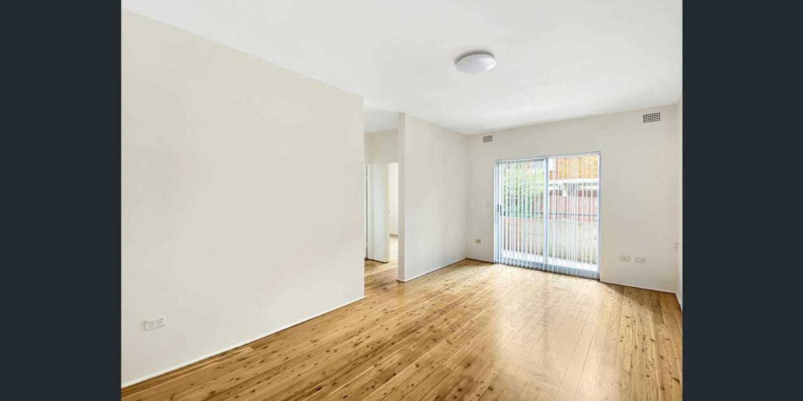 3/28 Flora Street Roselands