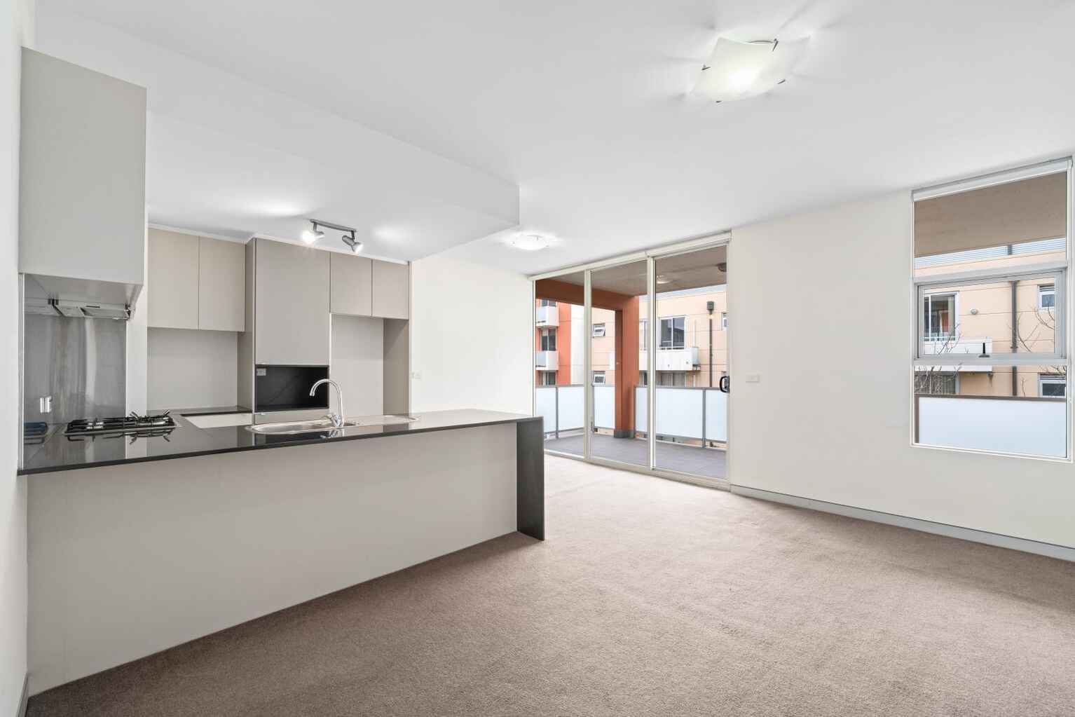 172/5 Queen Street Rosebery