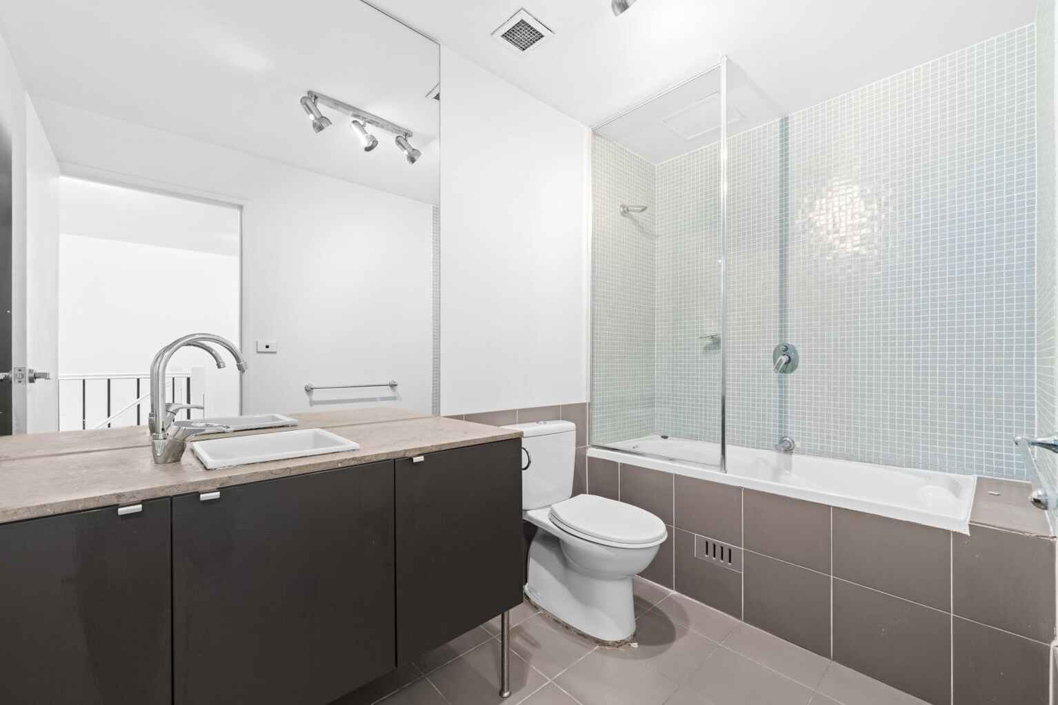 172/5 Queen Street Rosebery