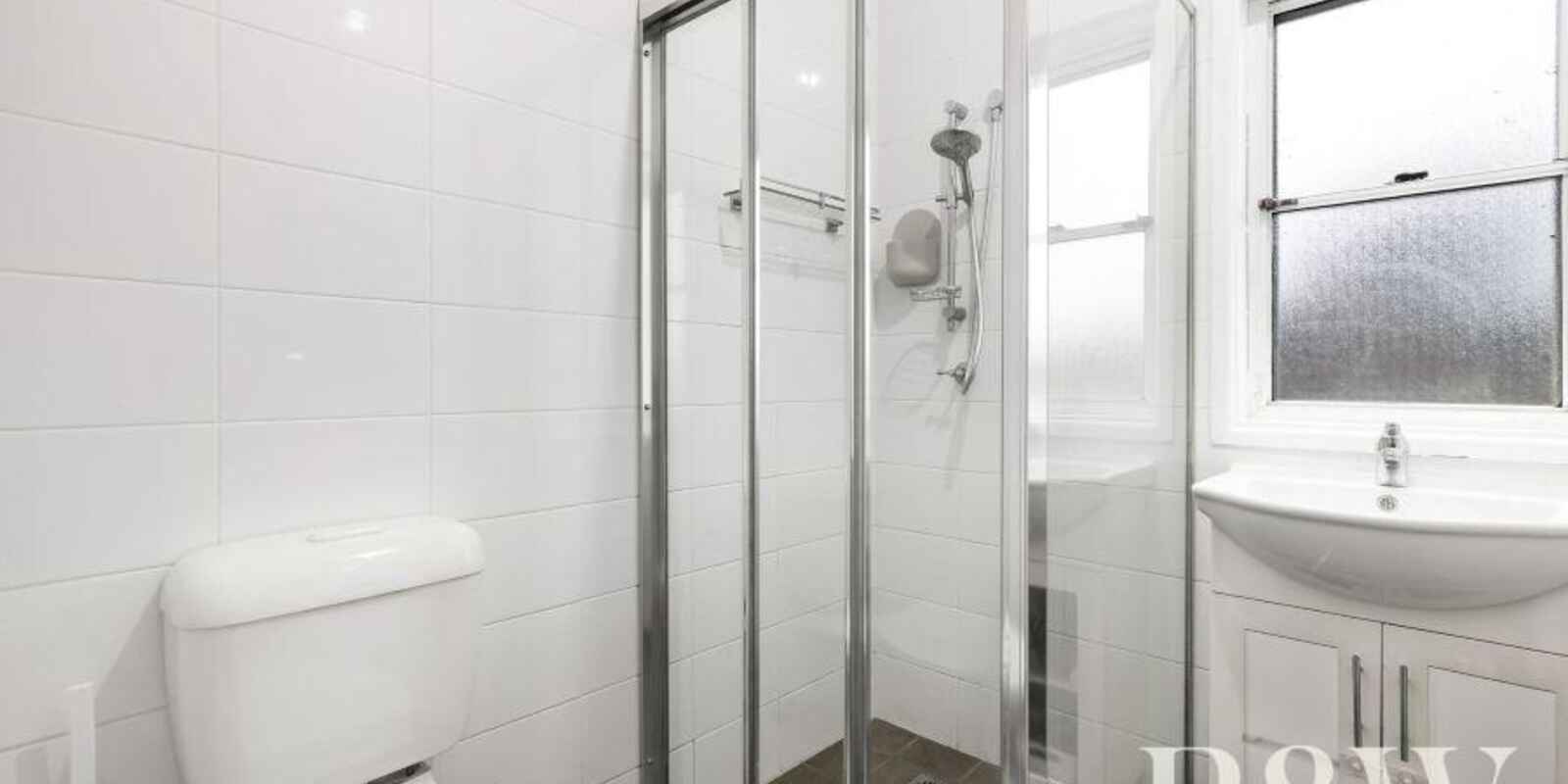 16 Dan Crescent Colyton