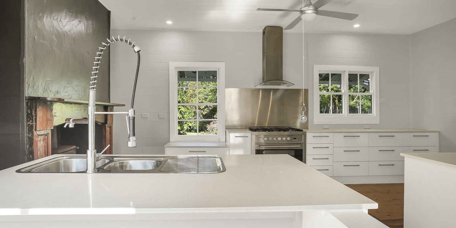 3 Main Street Robertson