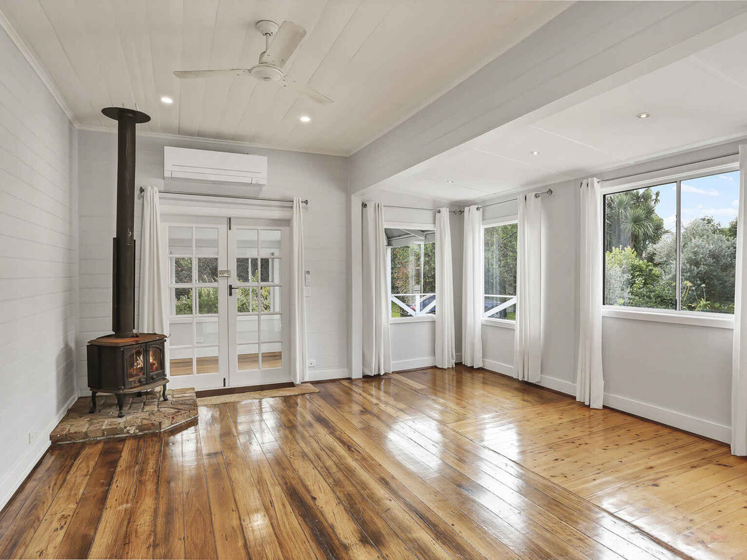 3 Main Street Robertson