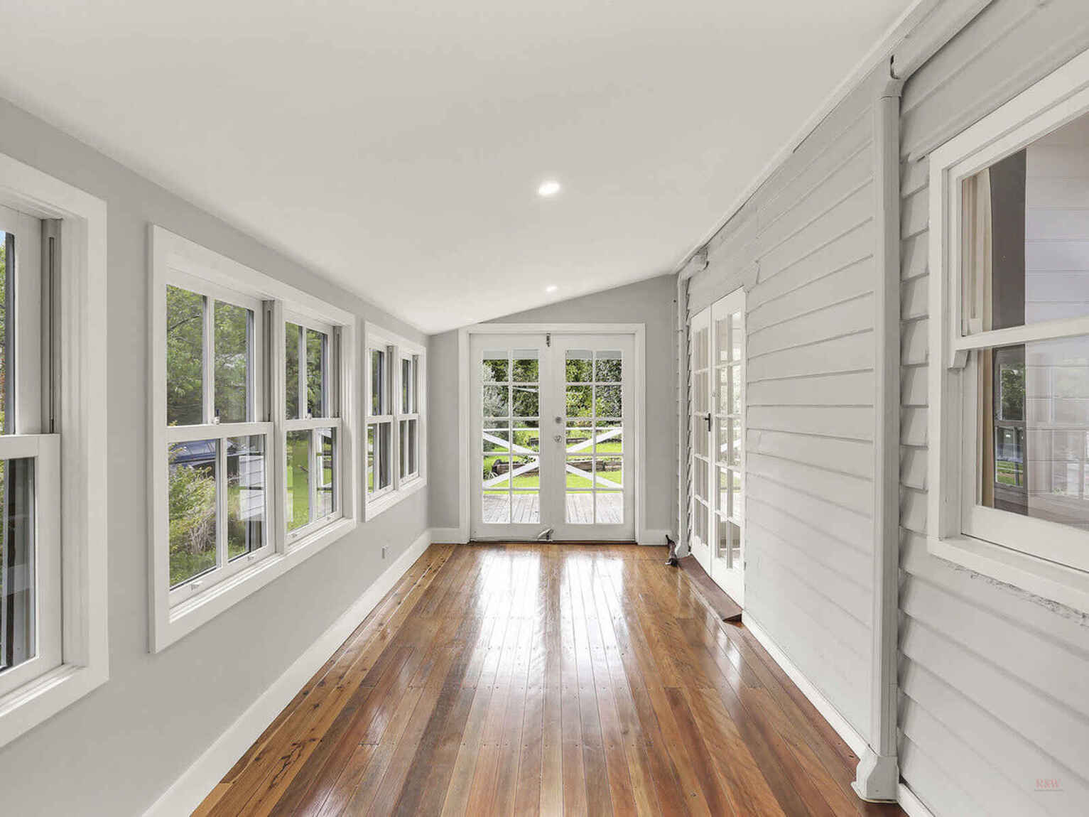 3 Main Street Robertson