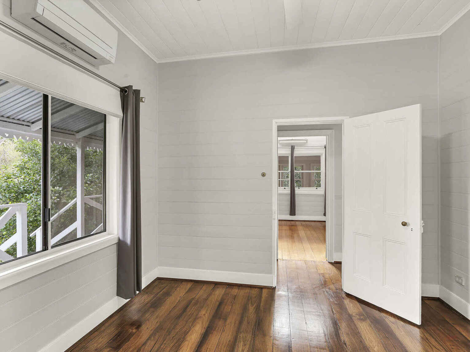 3 Main Street Robertson