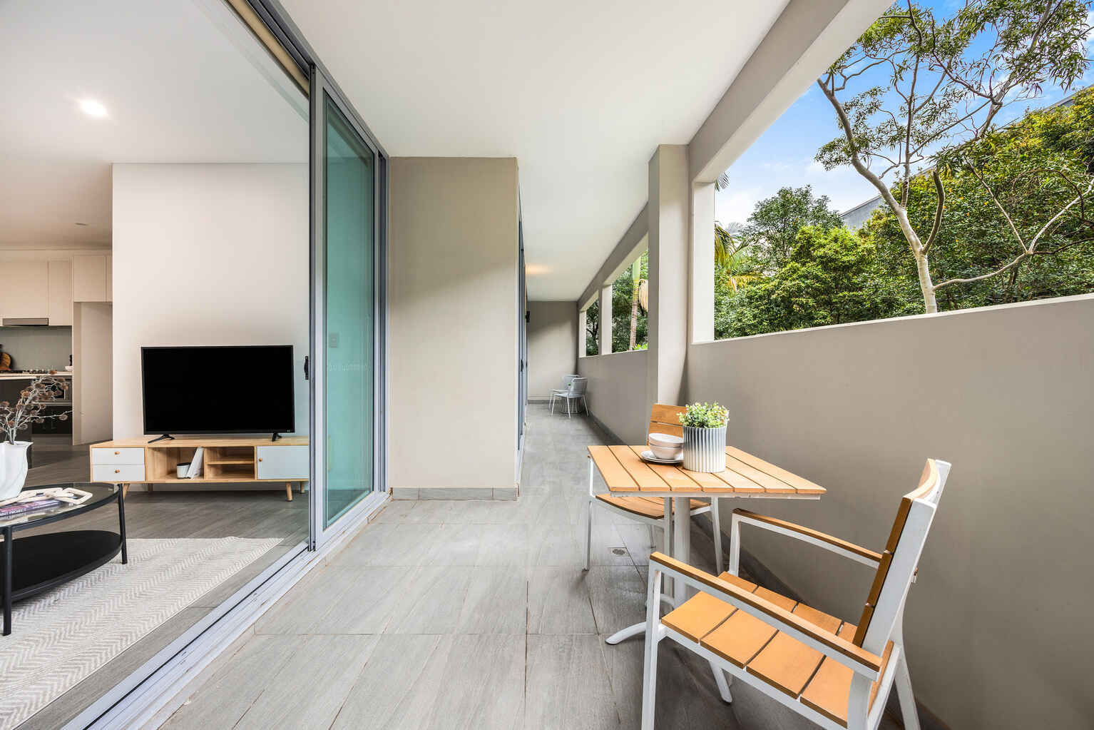 40/27 Wyndham Street Alexandria