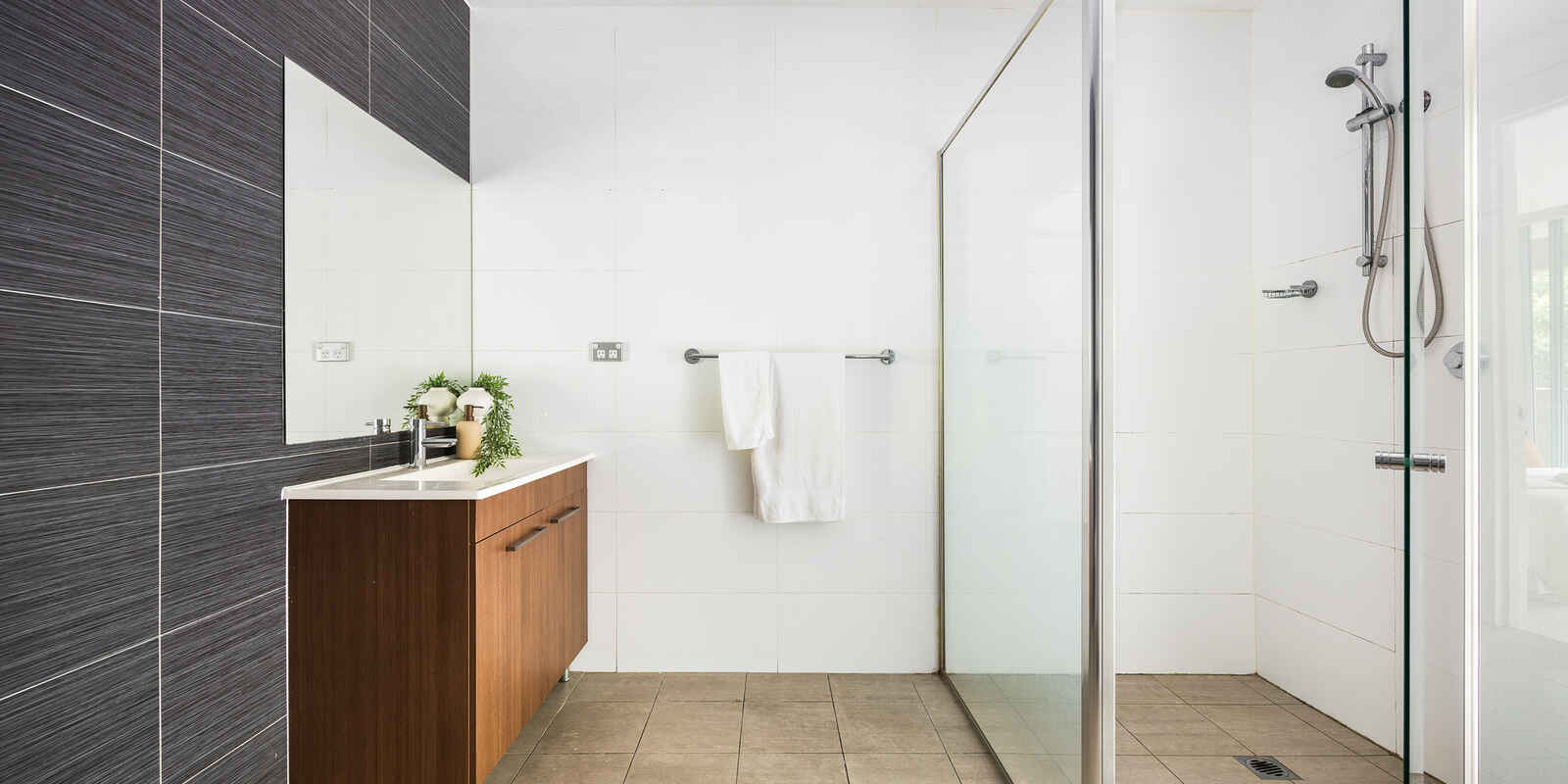 40/27 Wyndham Street Alexandria