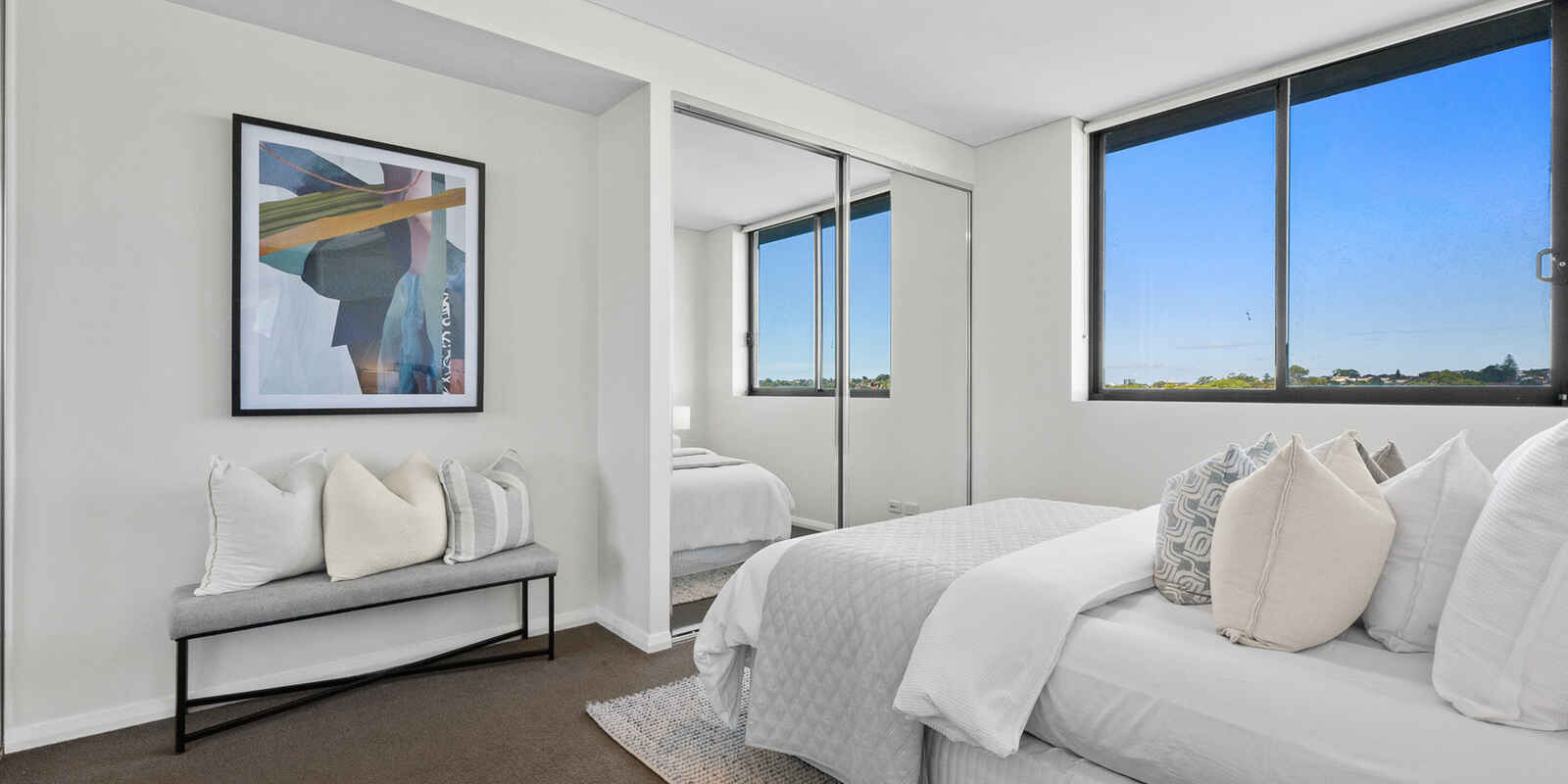 527/2E Charles Street Canterbury