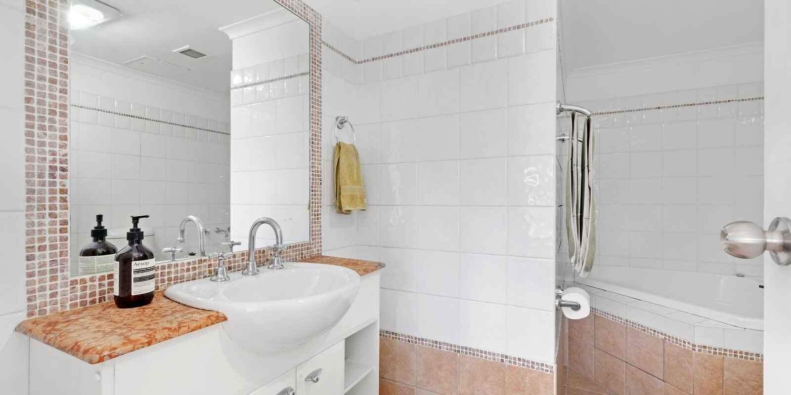 611/34-52 Allison Road Randwick