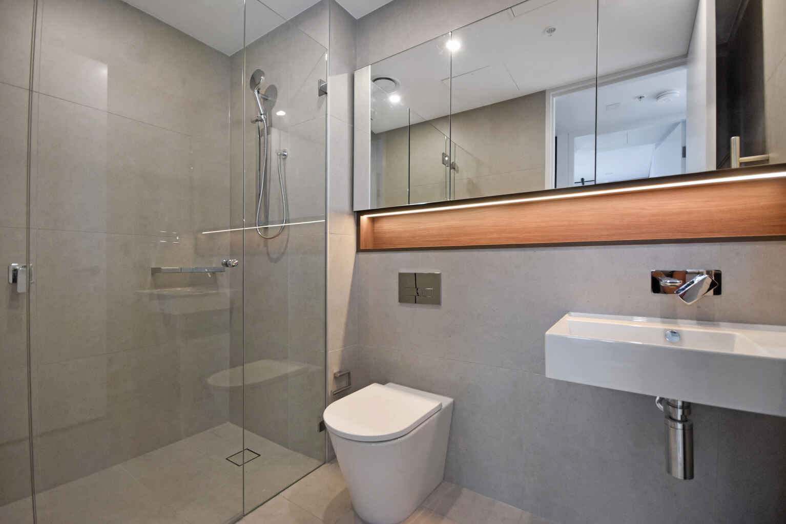 603/16A Llandaff Street Bondi Junction