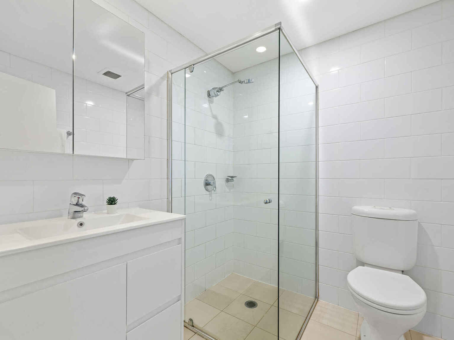 79/20 Close Street Canterbury 79/20 Close Street Canterbury