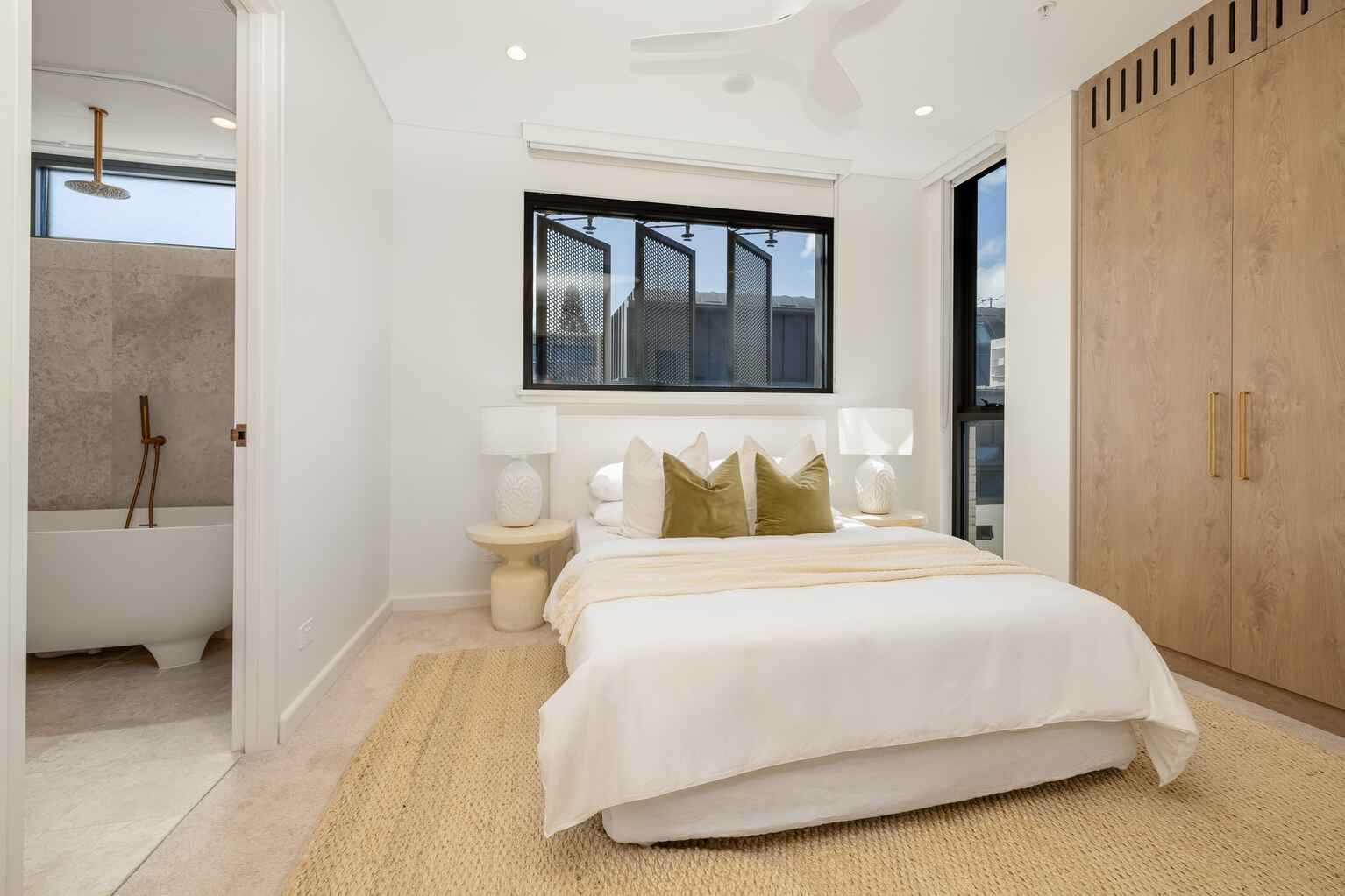 A302/575 Old South Head Road Rose Bay A302/575 Old South Head Road Rose Bay