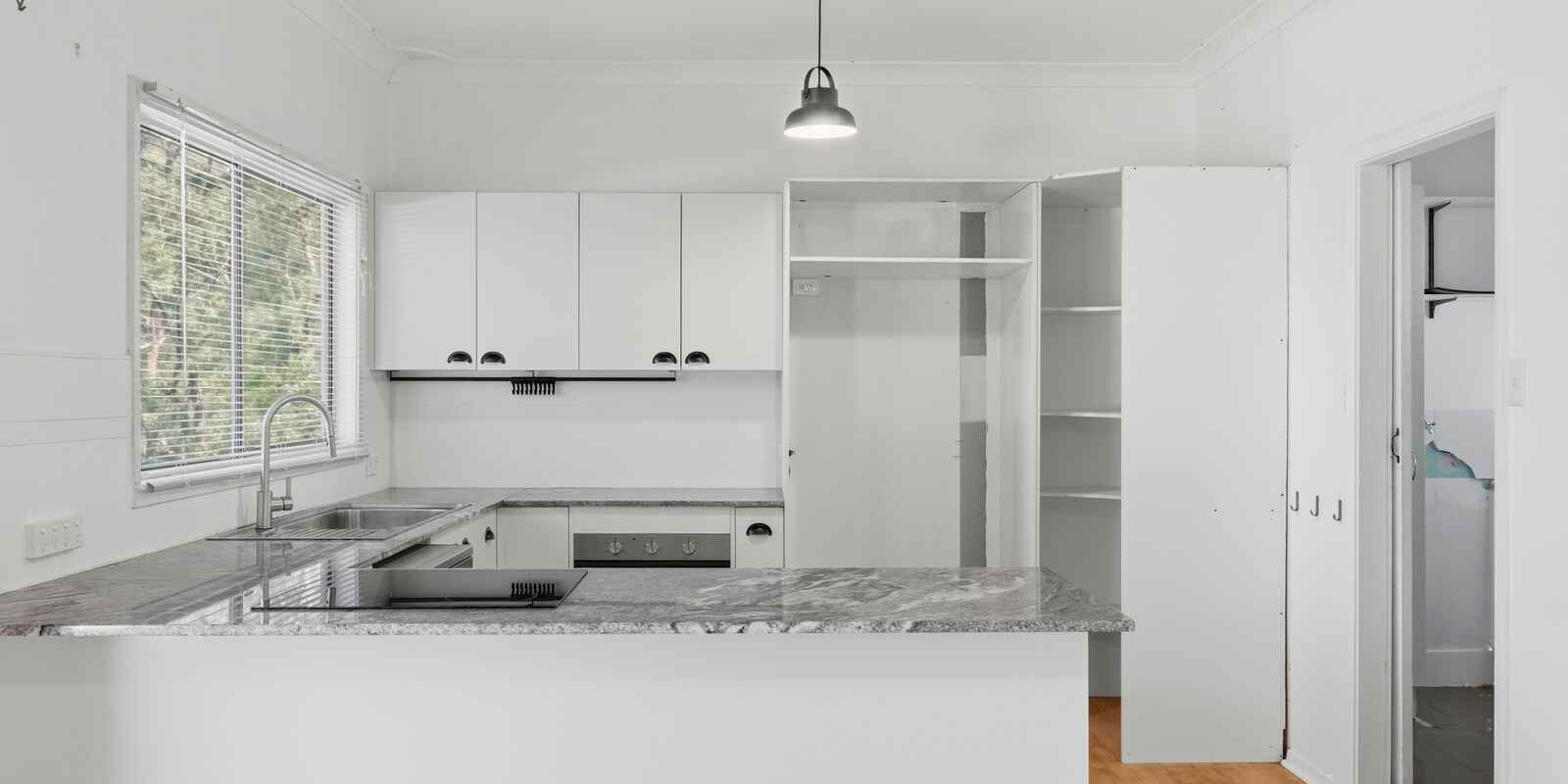 101 The Broadwaters Tascott