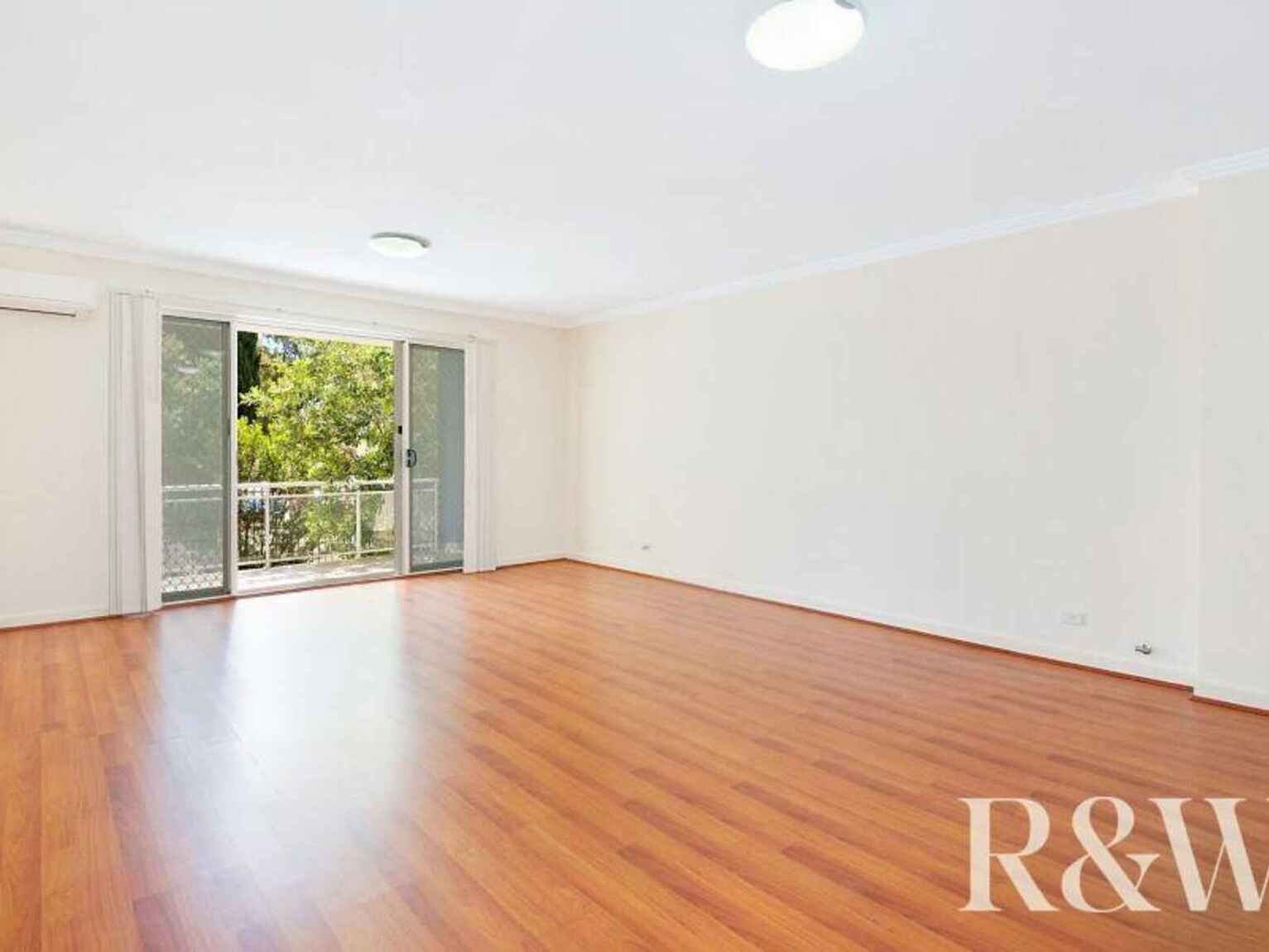 47/2-12 Civic Avenue Pendle Hill