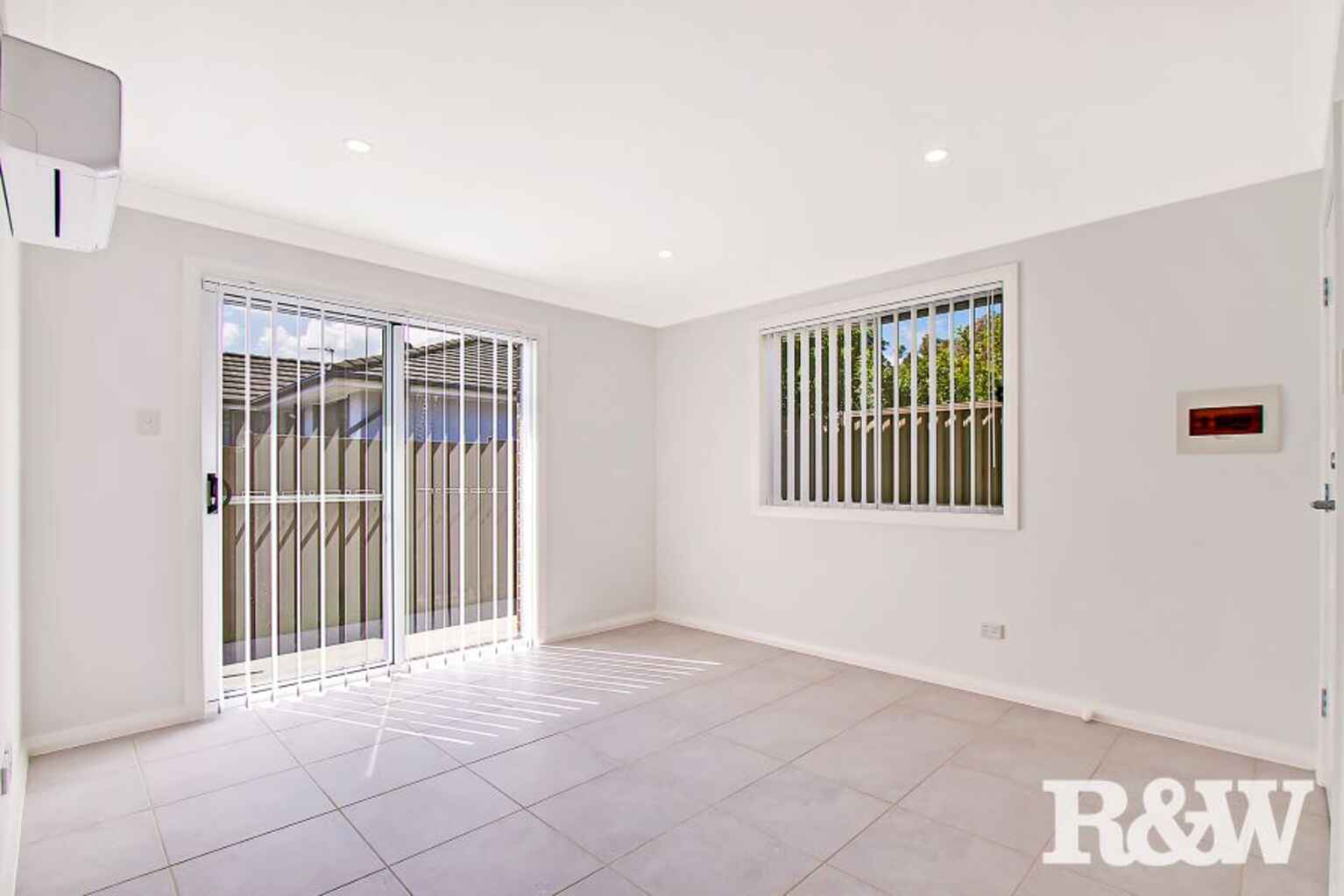 16A Mynah Close St Clair