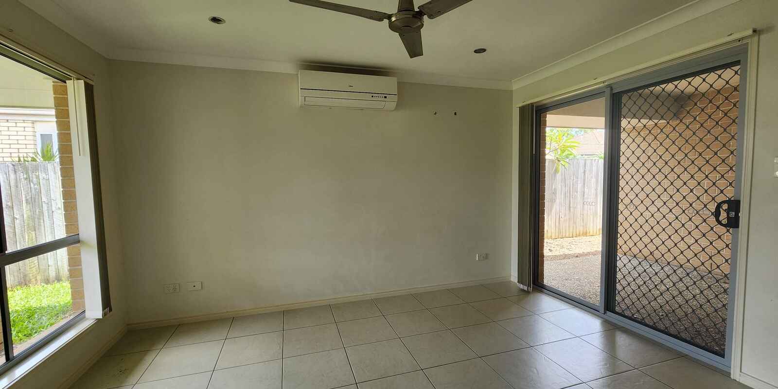 2/61 Reibelt Drive Caboolture