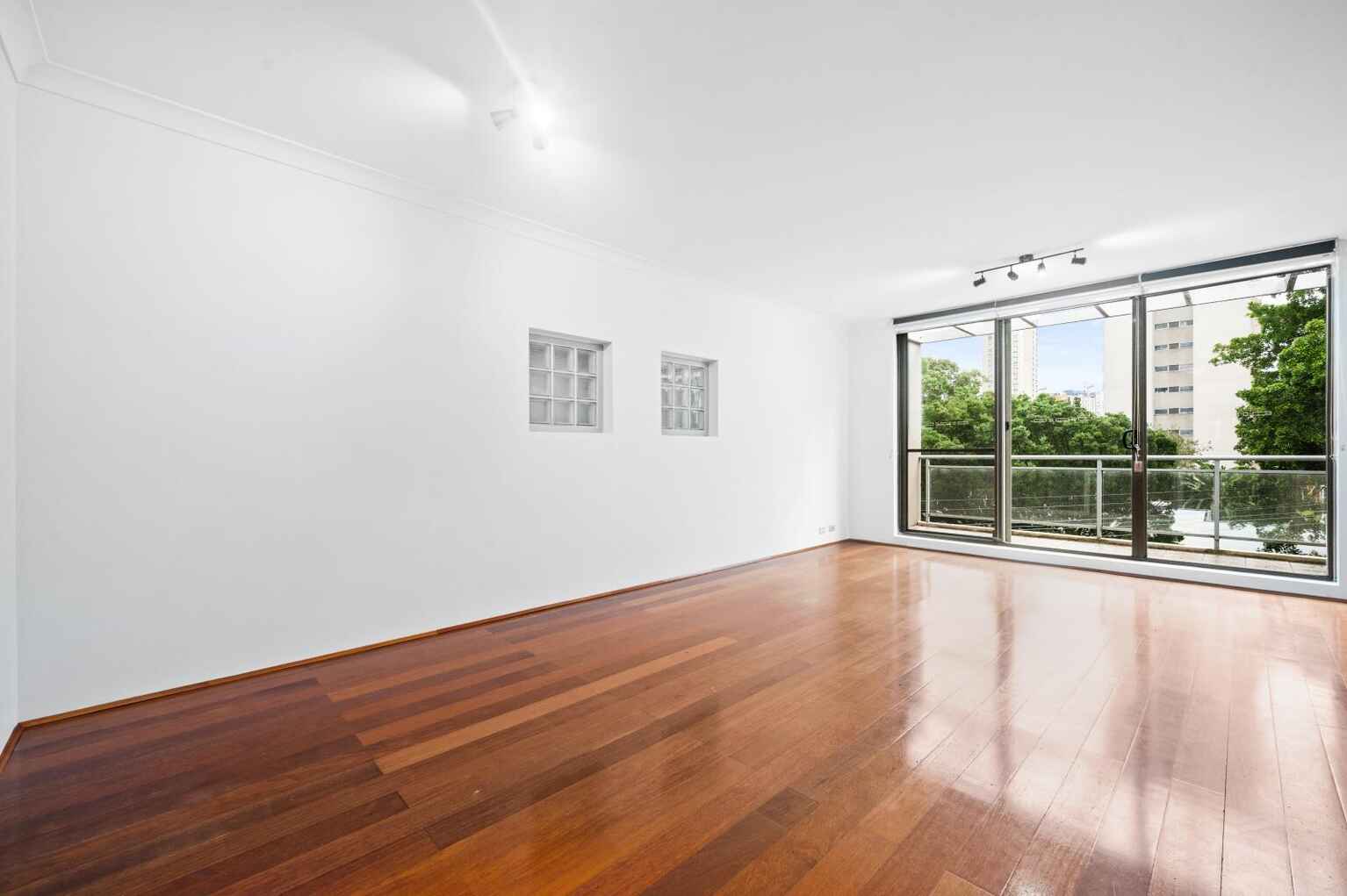 16/110 Wellington Street Waterloo