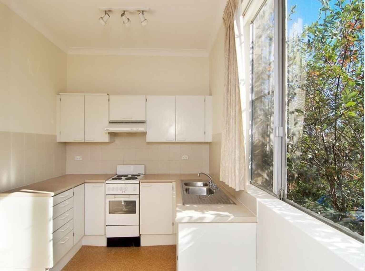 13/50 Audley Street Petersham