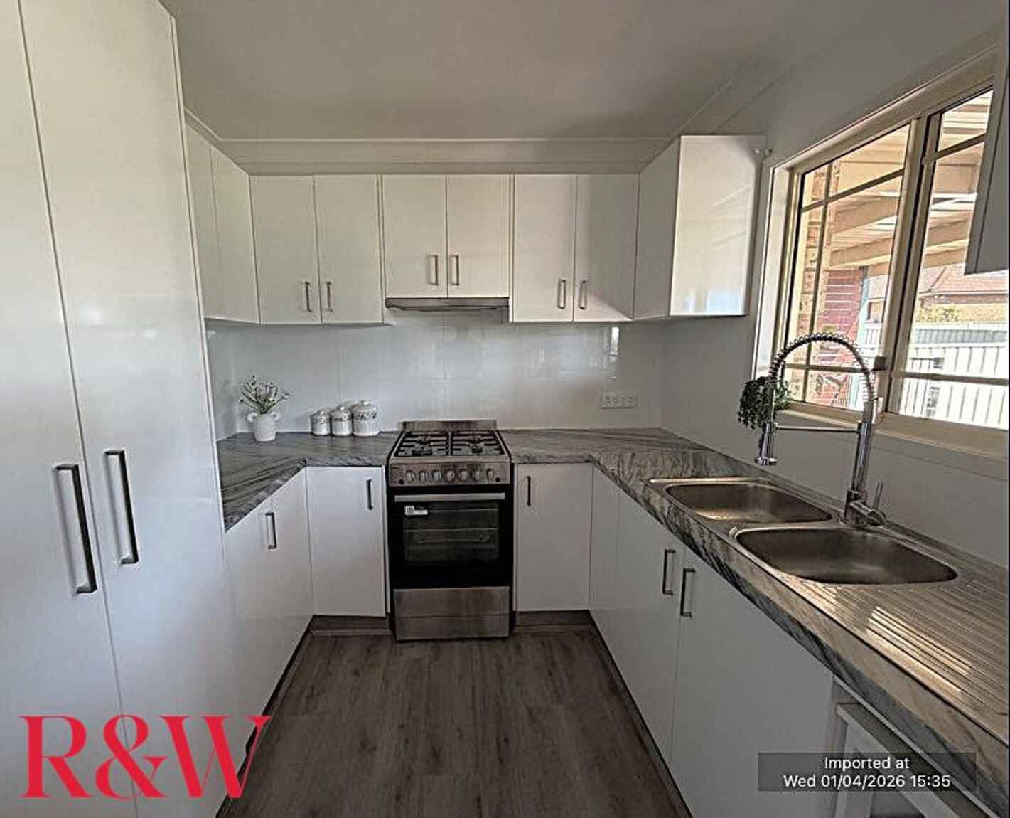 18 Withnell Crescent St Helens Park