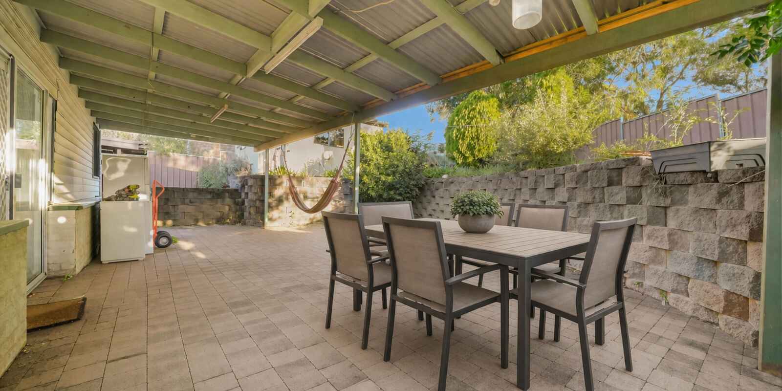 3 LACHLAN PLACE Campbelltown