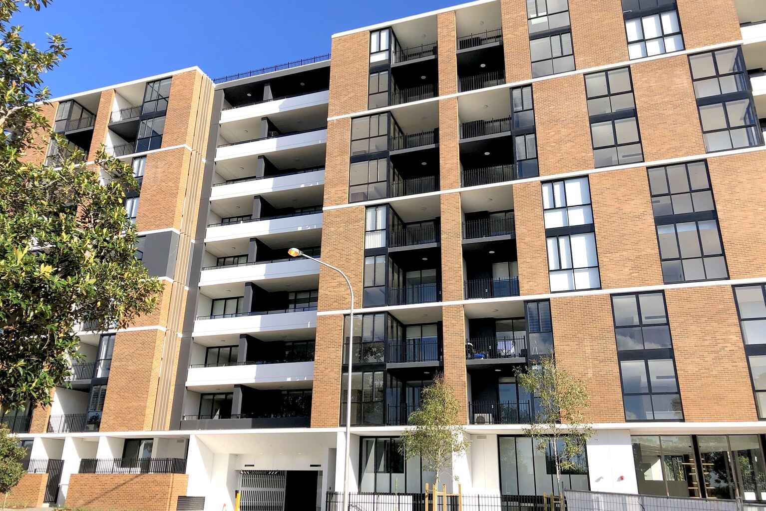 104/7 Maple Tree Road Westmead