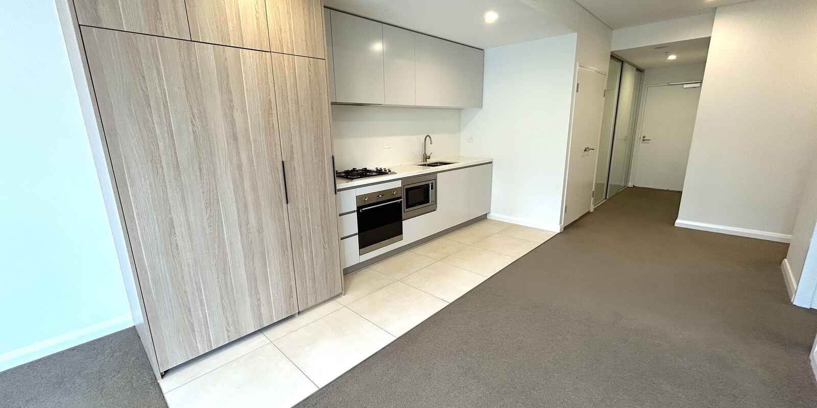 104/7 Maple Tree Road Westmead