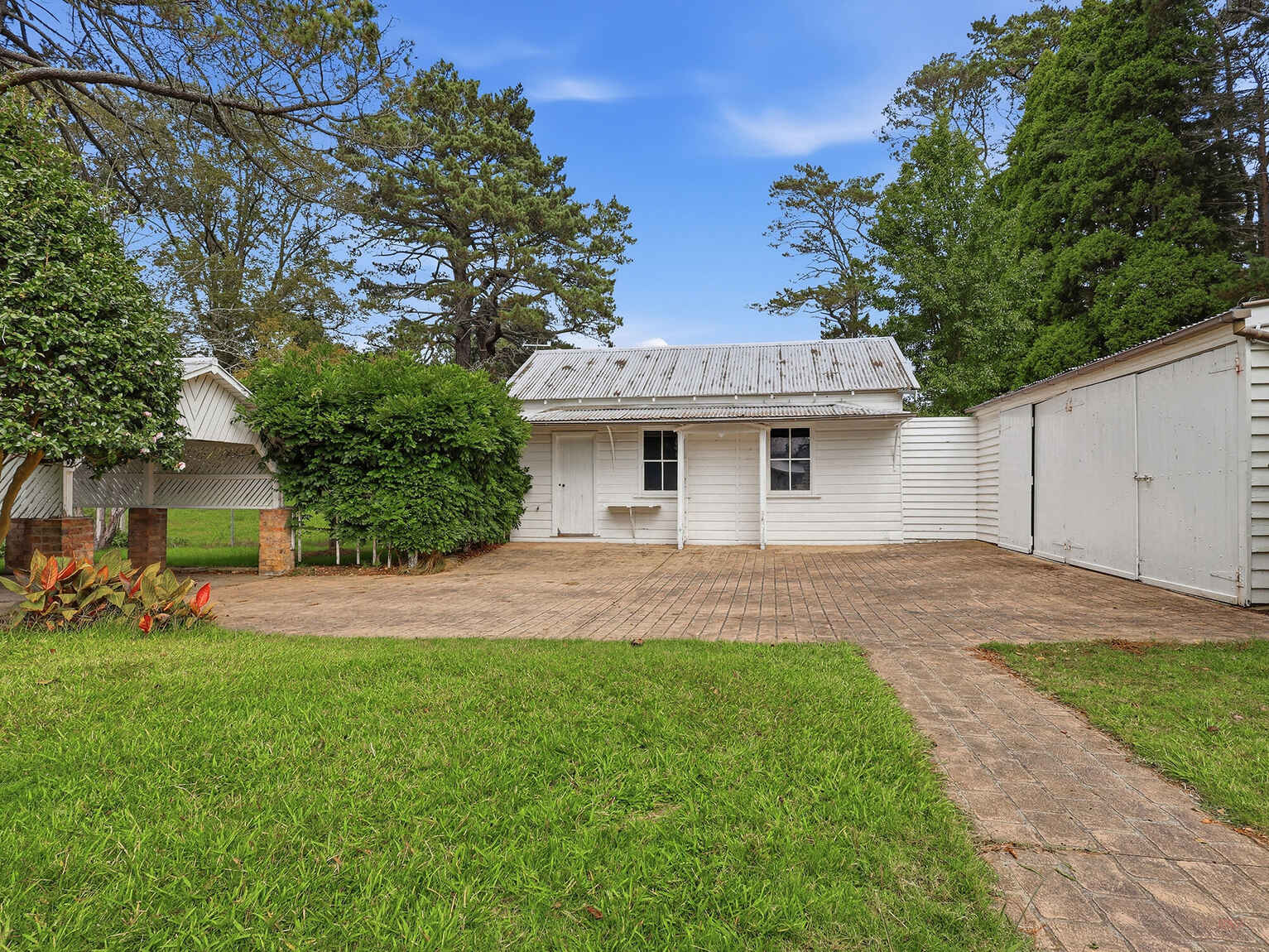 'Inverary' 7310 Illawarra Highway Sutton Forest 'Inverary' 7310 Illawarra Highway Sutton Forest