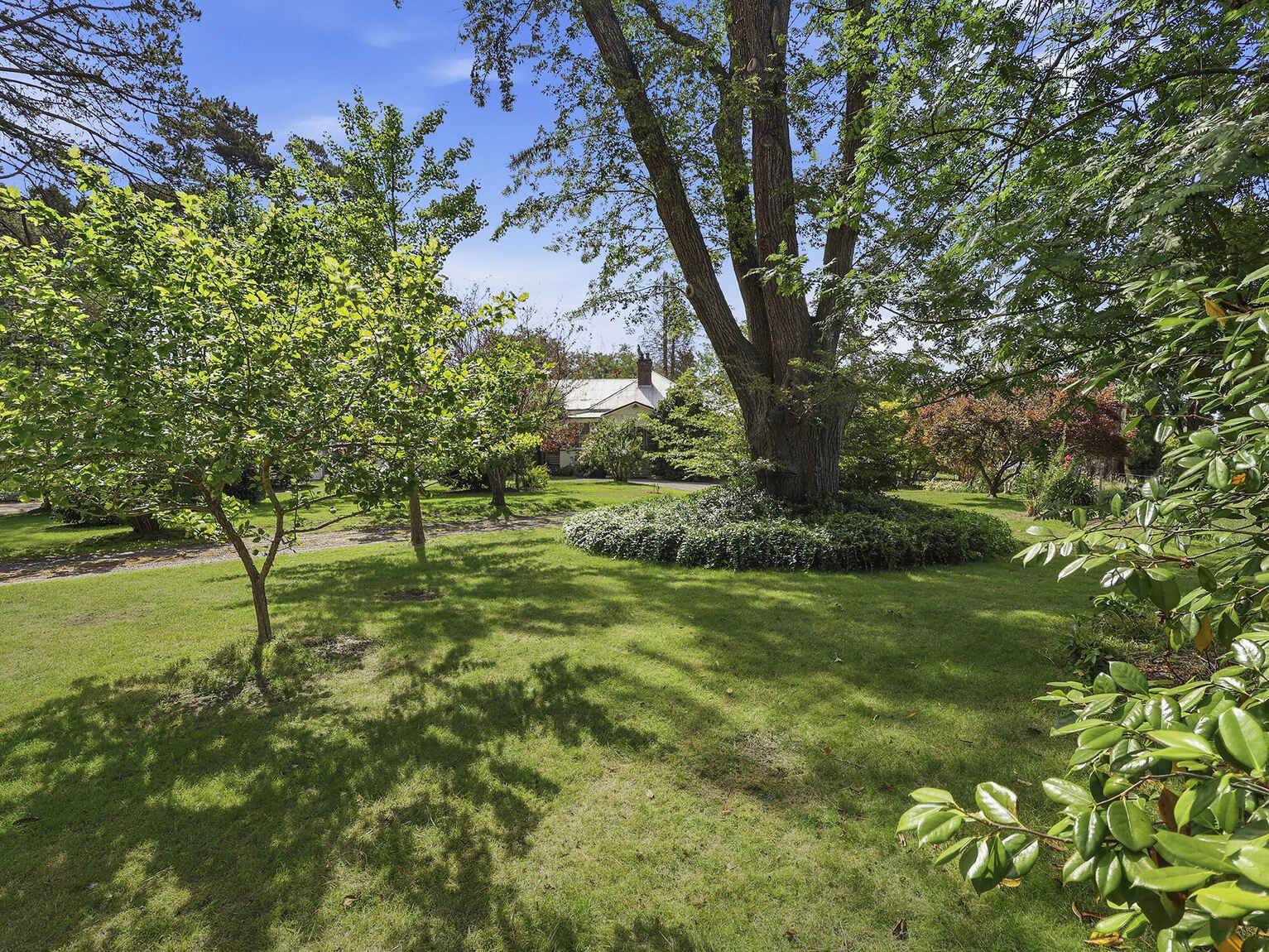 'Inverary' 7310 Illawarra Highway Sutton Forest 'Inverary' 7310 Illawarra Highway Sutton Forest