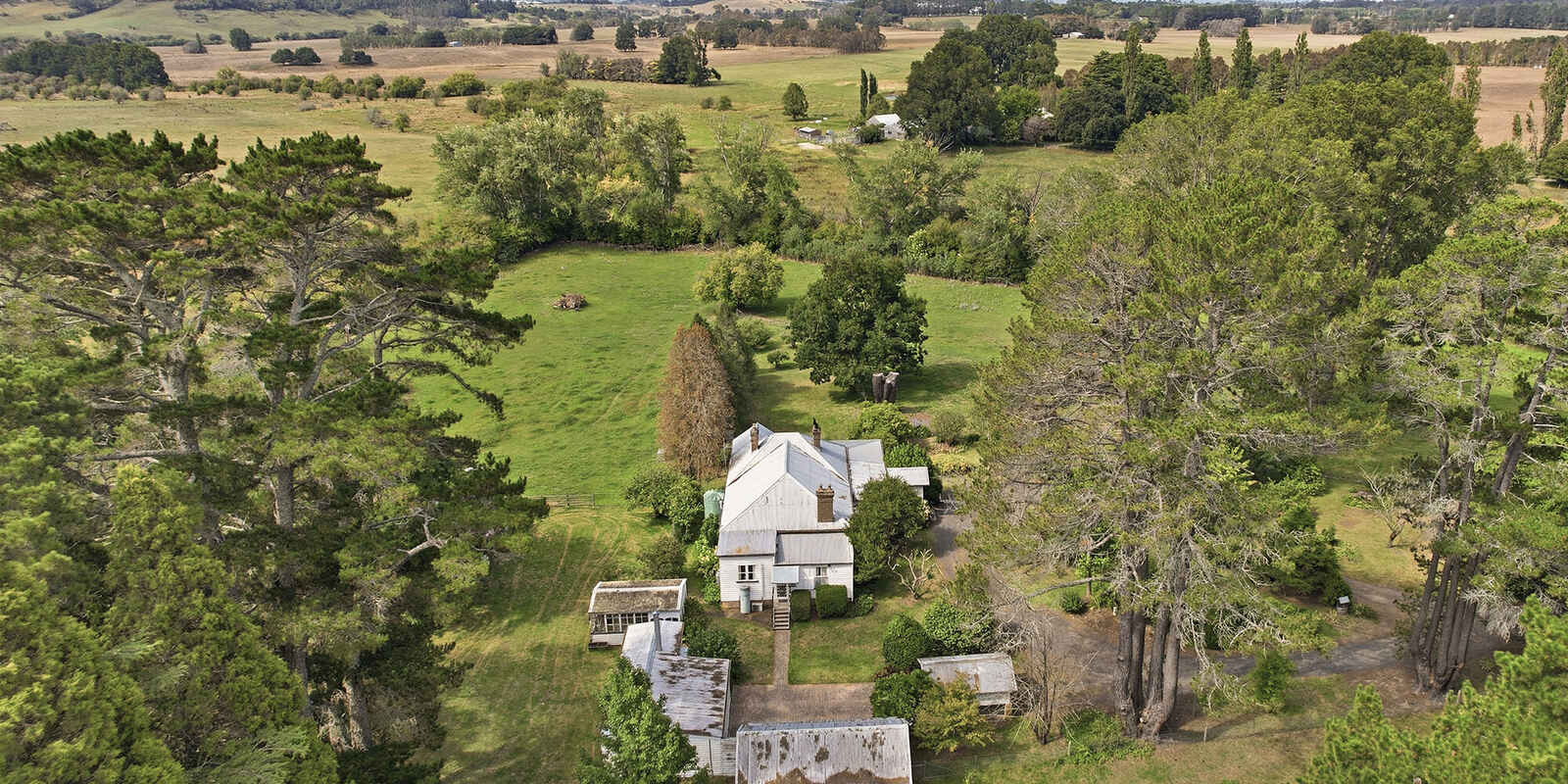 'Inverary' 7310 Illawarra Highway Sutton Forest 'Inverary' 7310 Illawarra Highway Sutton Forest