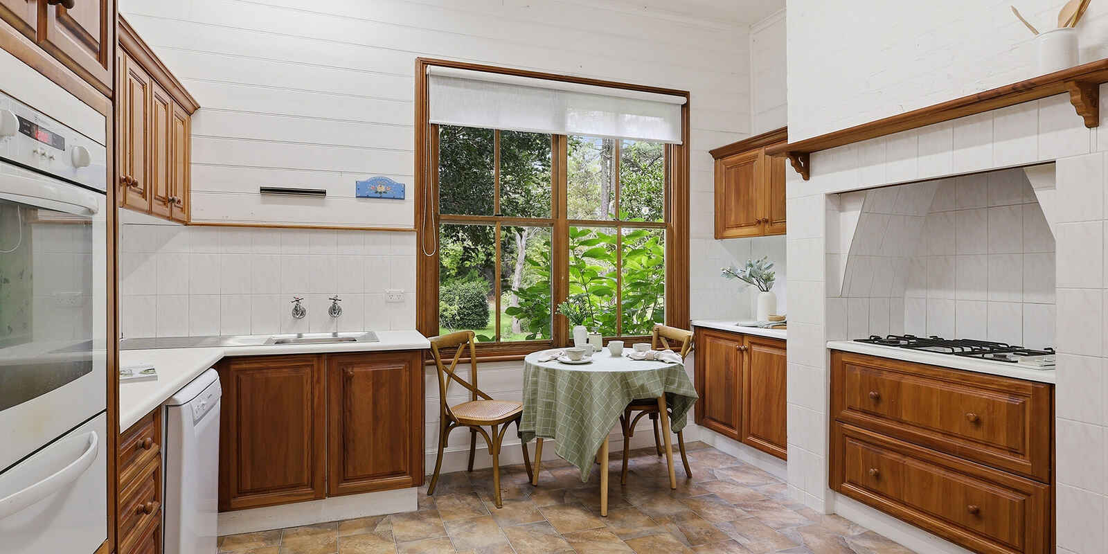 'Inverary' 7310 Illawarra Highway Sutton Forest