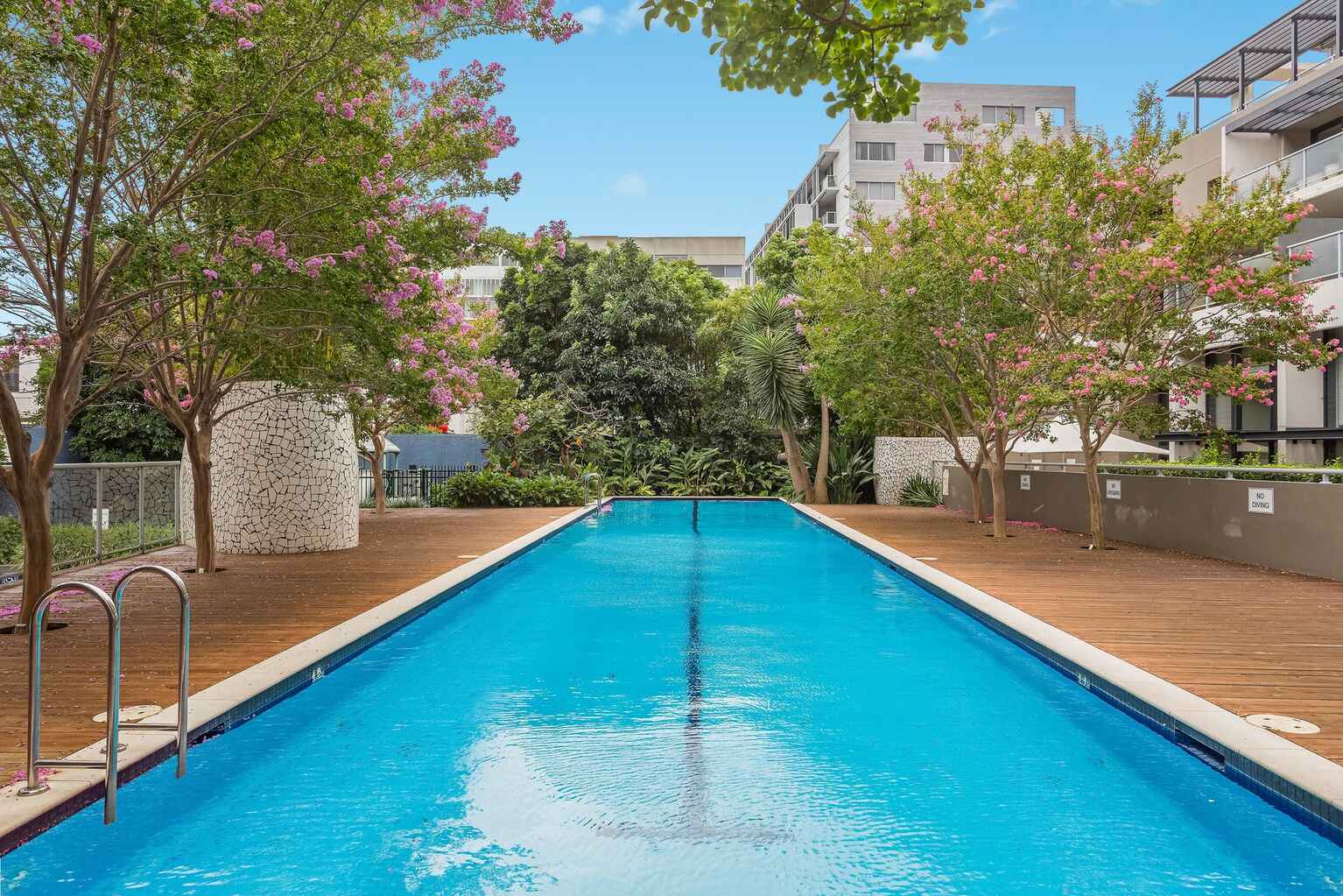 C33/240 Wyndham Street Alexandria