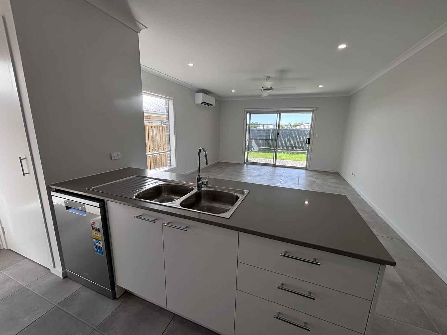 54 Merryvale Circuit Lilywood