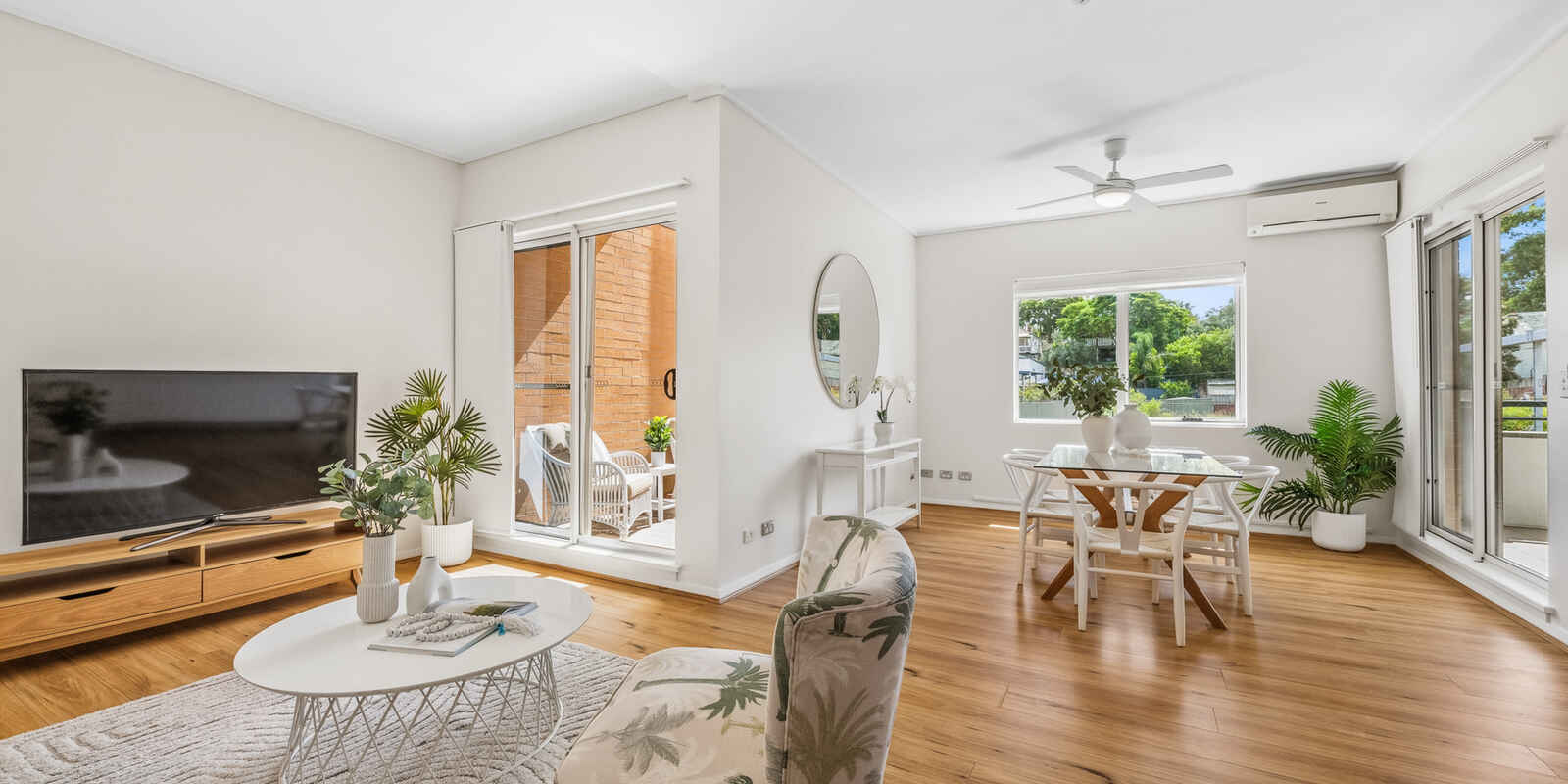 82/20 Close Street Canterbury