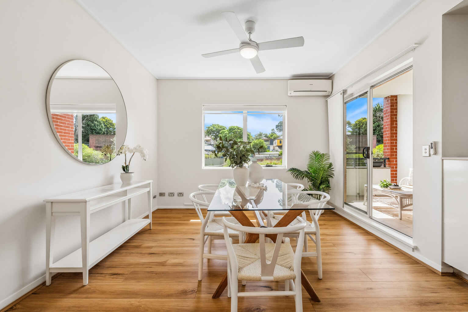 82/20 Close Street Canterbury