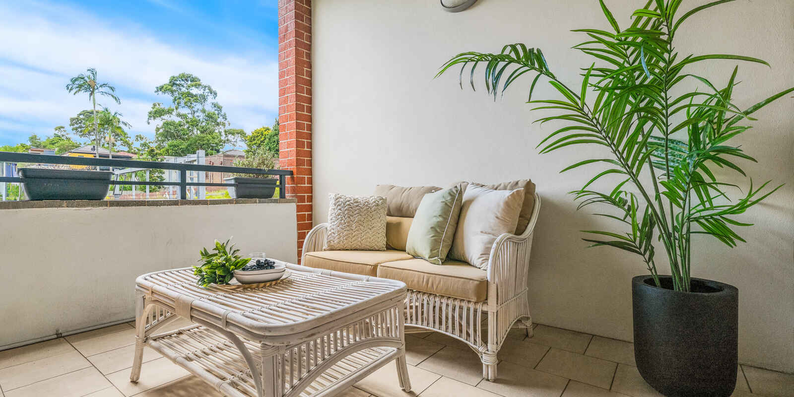 82/20 Close Street Canterbury