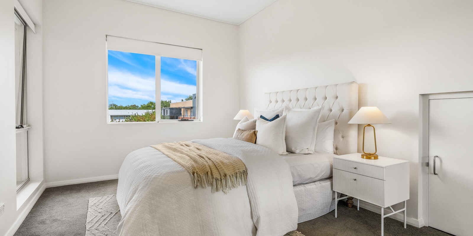 82/20 Close Street Canterbury